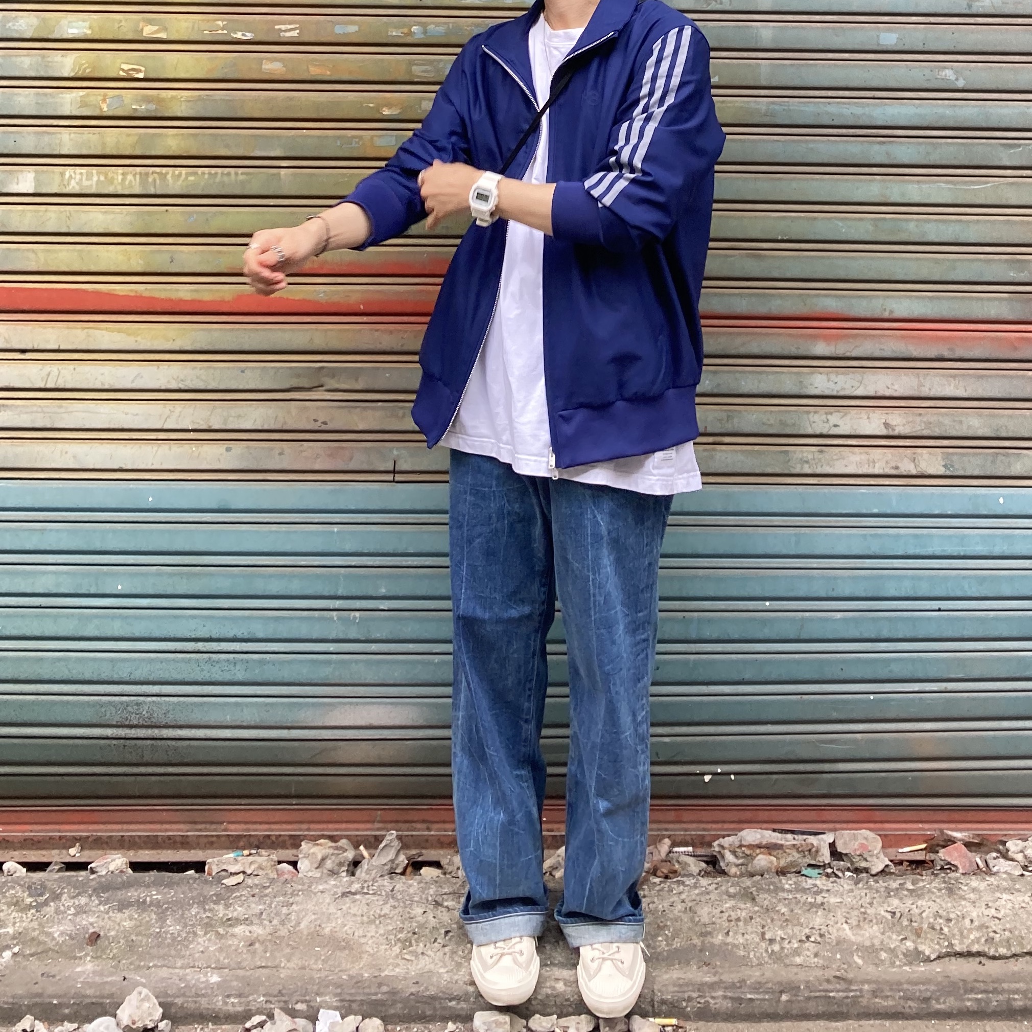 Auralee Selvedge Faded Light Denim Pants Lightning Effect Indigo - 23SS 착용 스타일