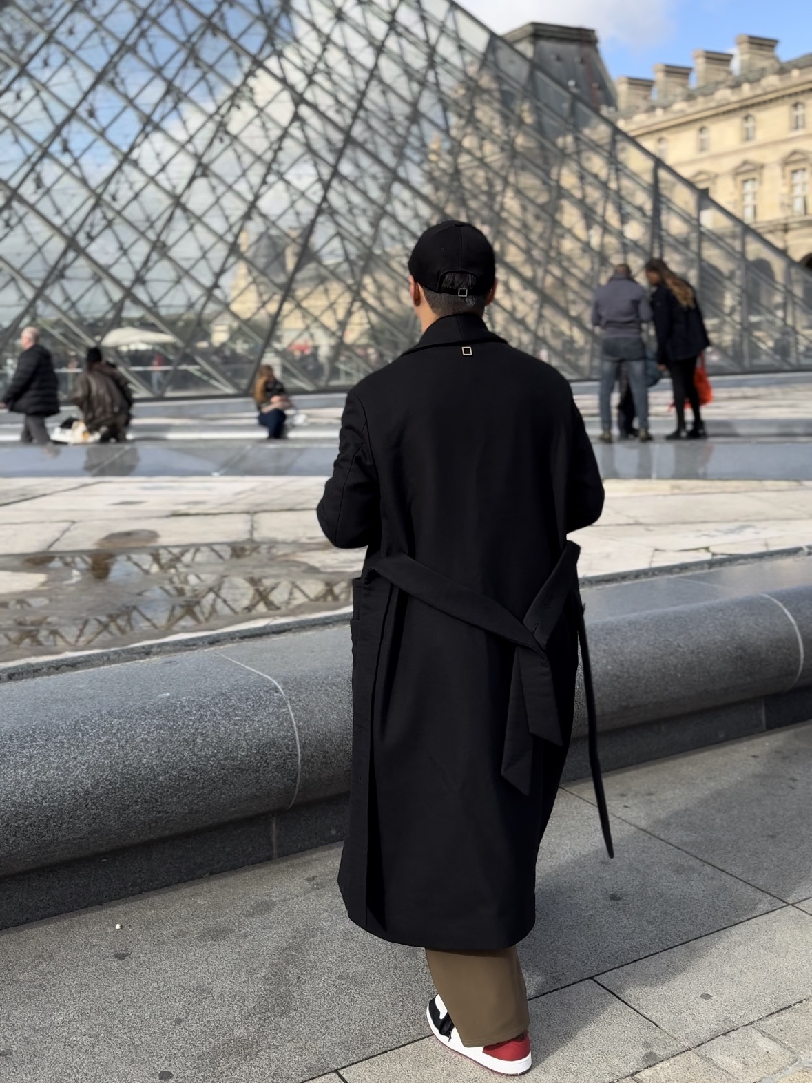 Wooyoungmi Embroidered Ball Cap Black - 23SS, Wooyoungmi Robe Coat Black 착용 스타일