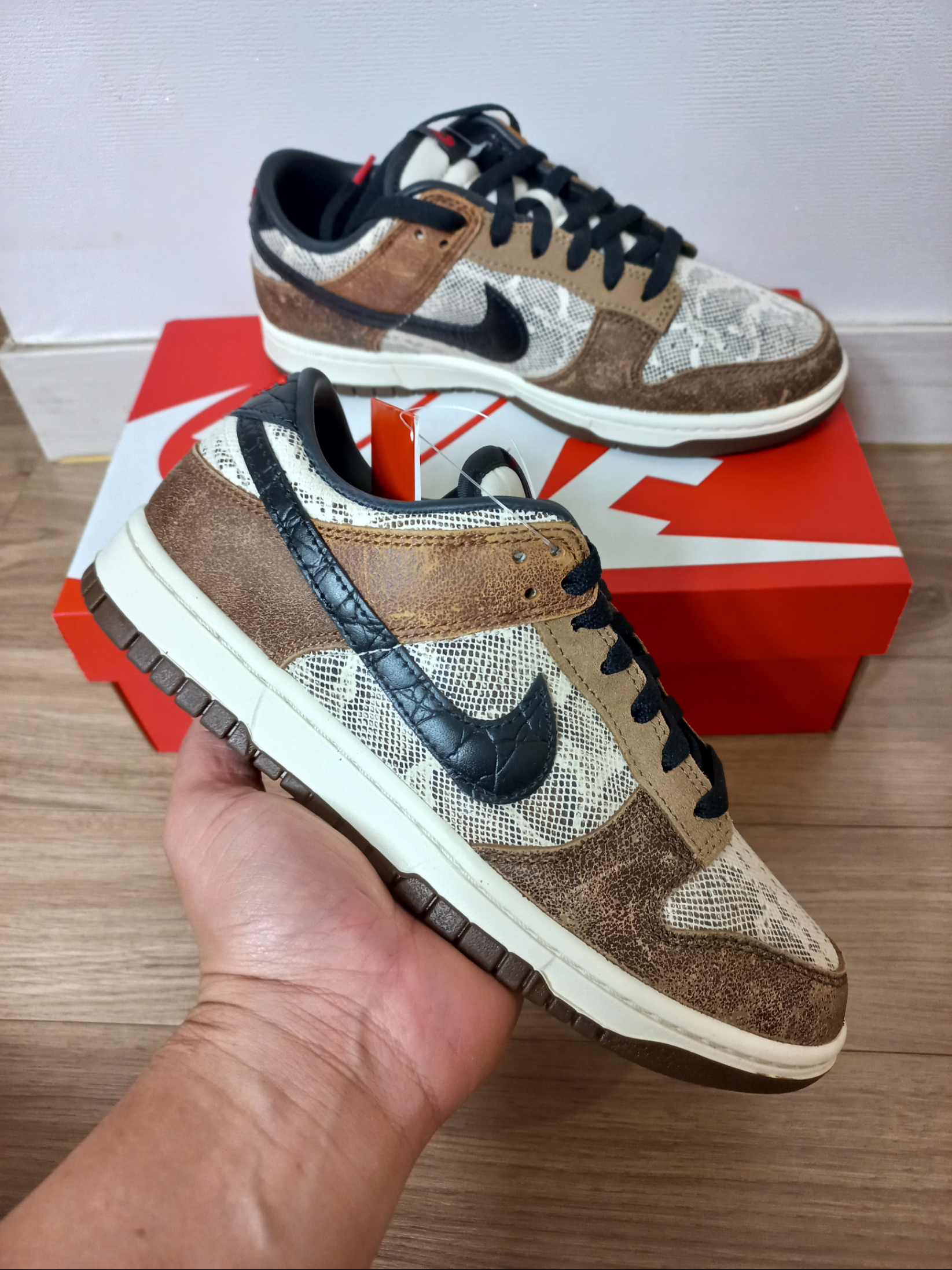 Nike Dunk Low PRM Head to Head 착용 스타일 - 1