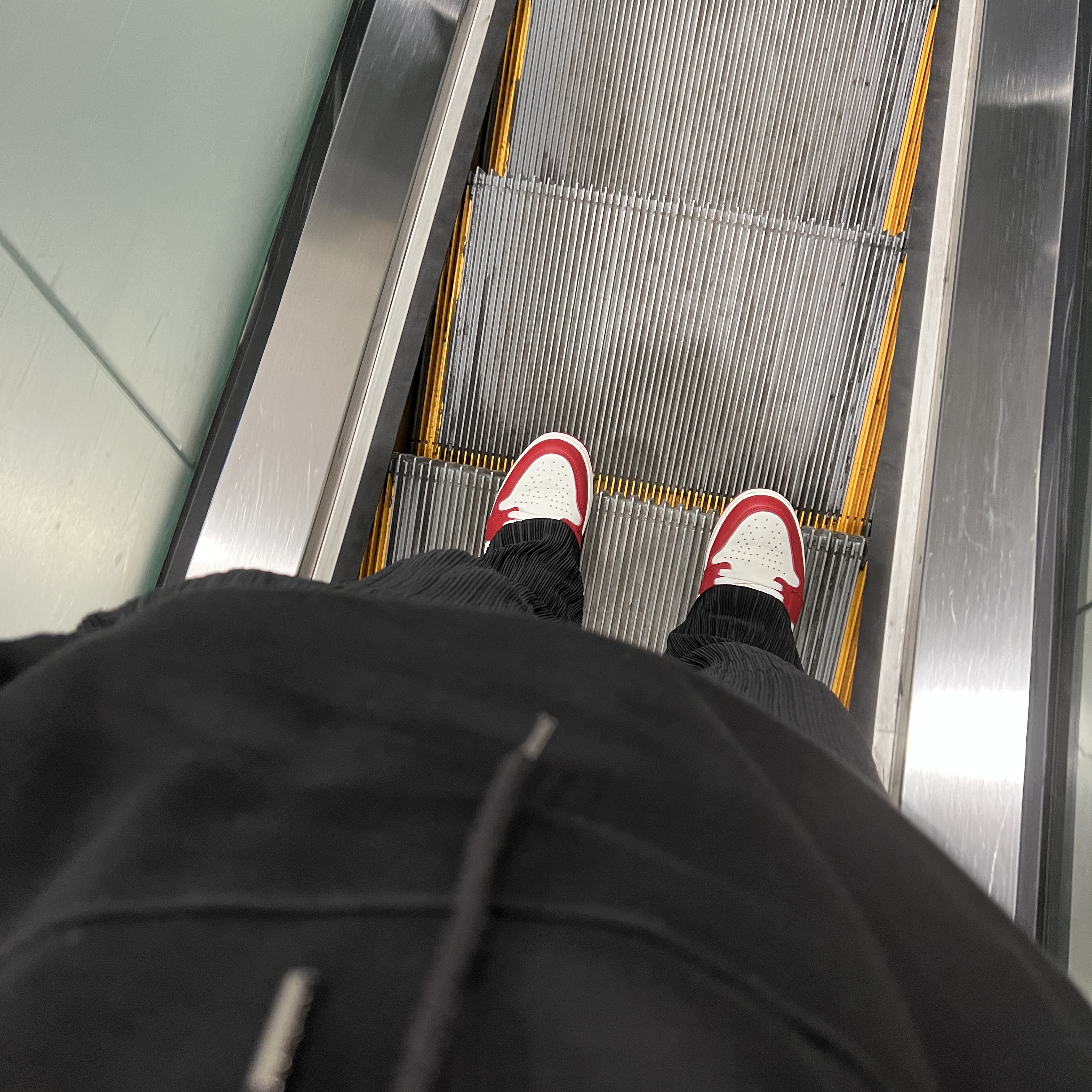 Jordan 1 Retro High OG Chicago 2022 착용 스타일 - 3