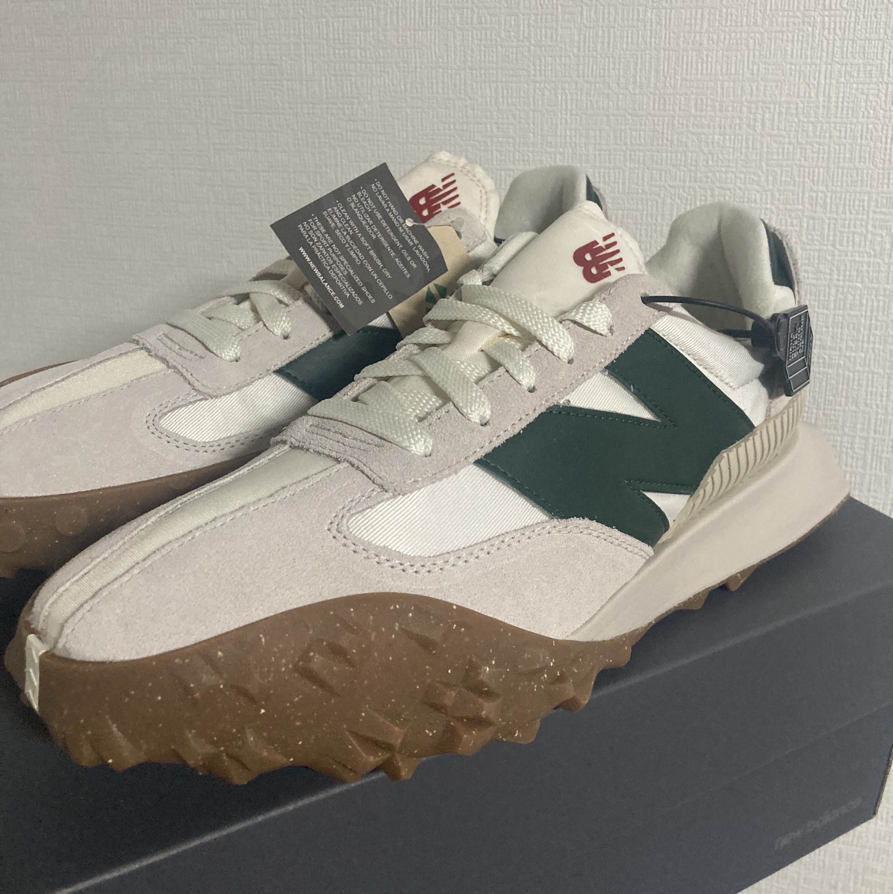 New Balance XC-72 Sea Salt Nightwatch Green 착용 스타일