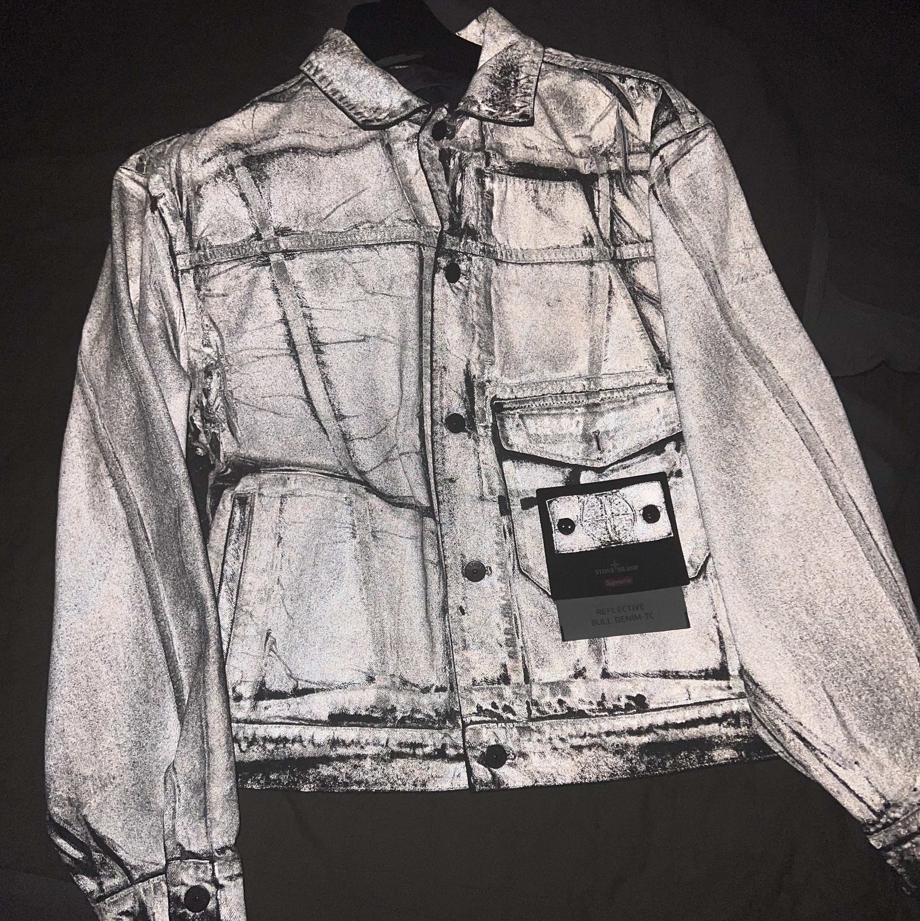 Supreme x Stone Island Denim Trucker Jacket Reflective - 23FW 착용 스타일 - 2