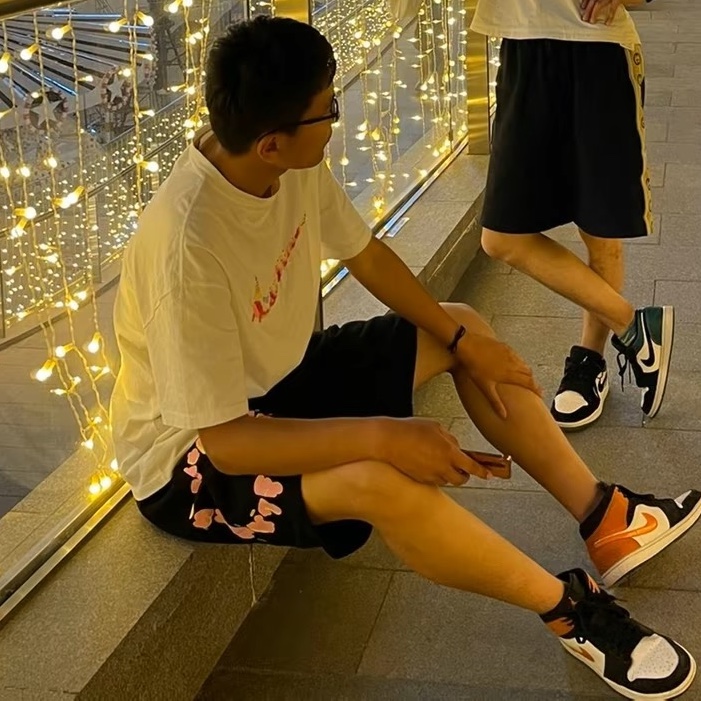 (GS) Jordan 1 Low Black Mystic Green 착용 스타일