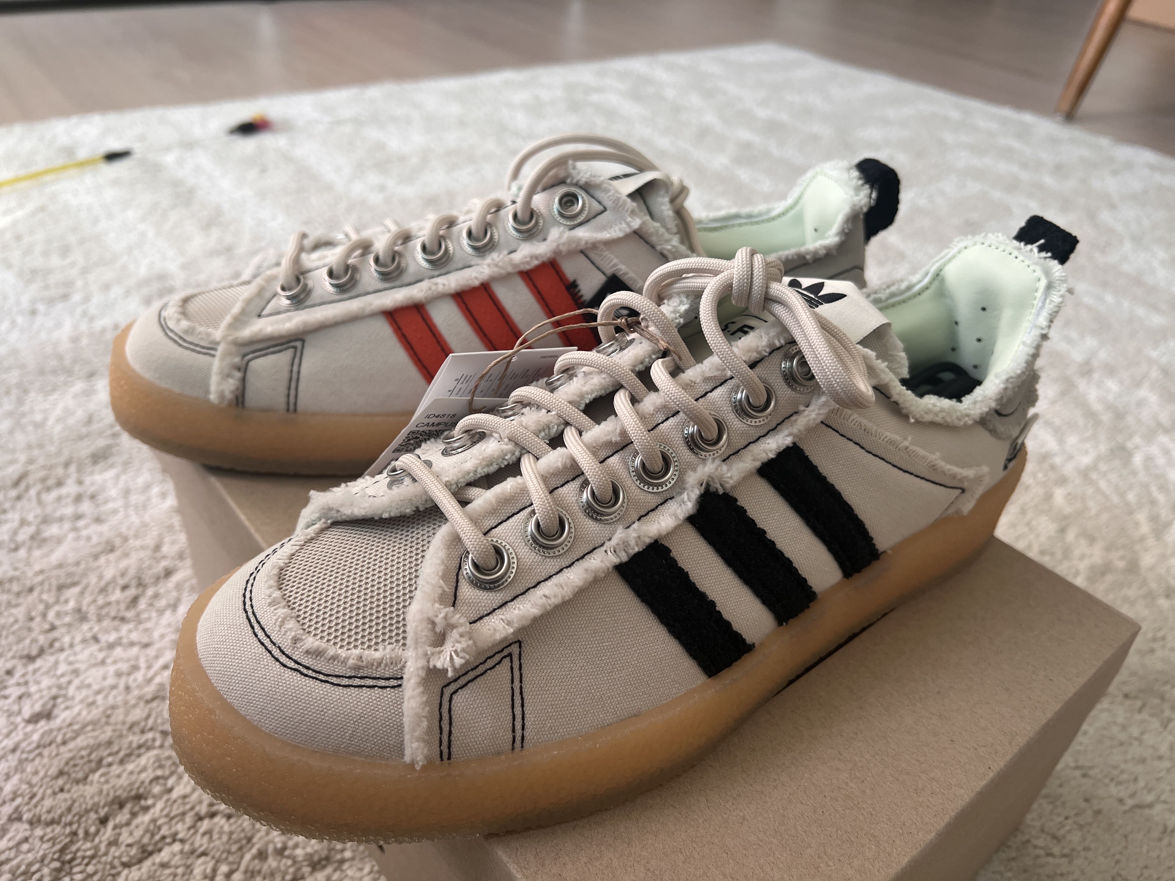 Adidas x Song for the Mute Campus 80s Bliss Core Black 착용 스타일 - 2