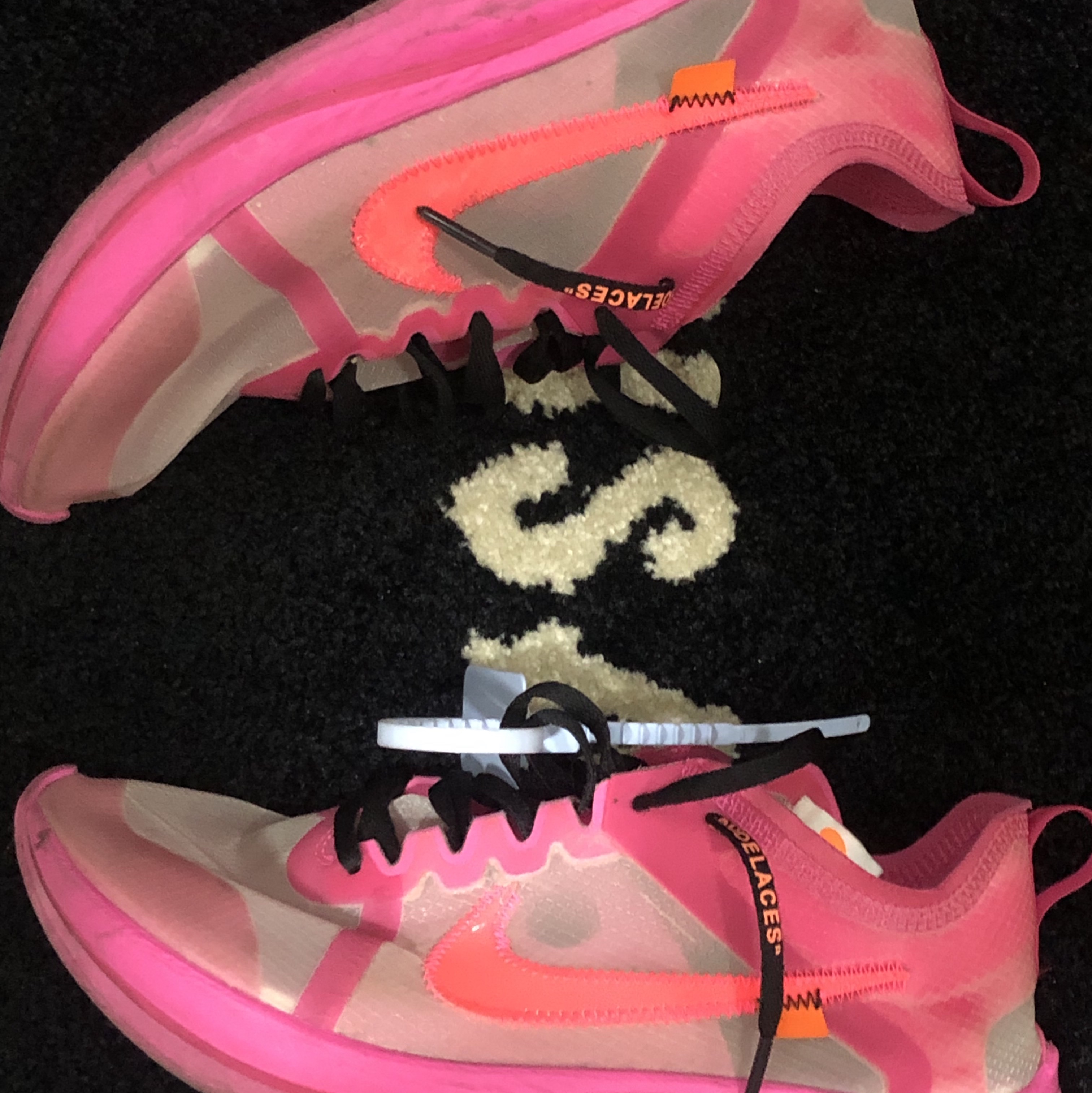 Nike x Off-White Zoom Fly SP Tulip Pink 착용 스타일