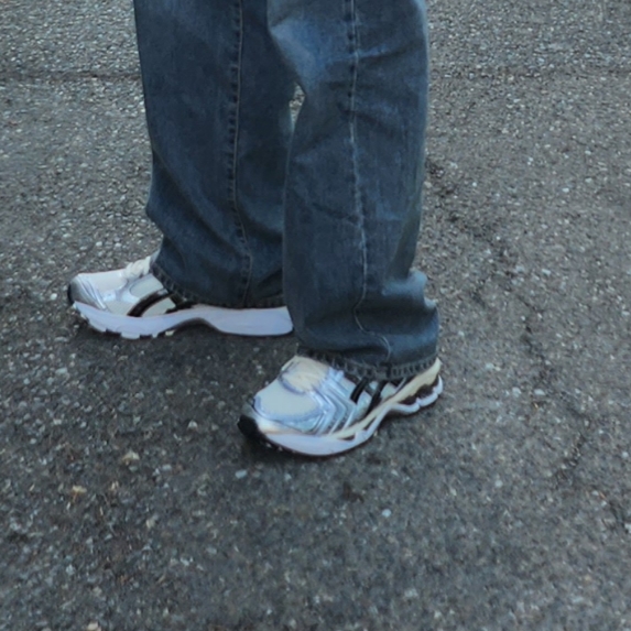Asics Gel-Kayano 14 Cream Black 착용 스타일 - 2