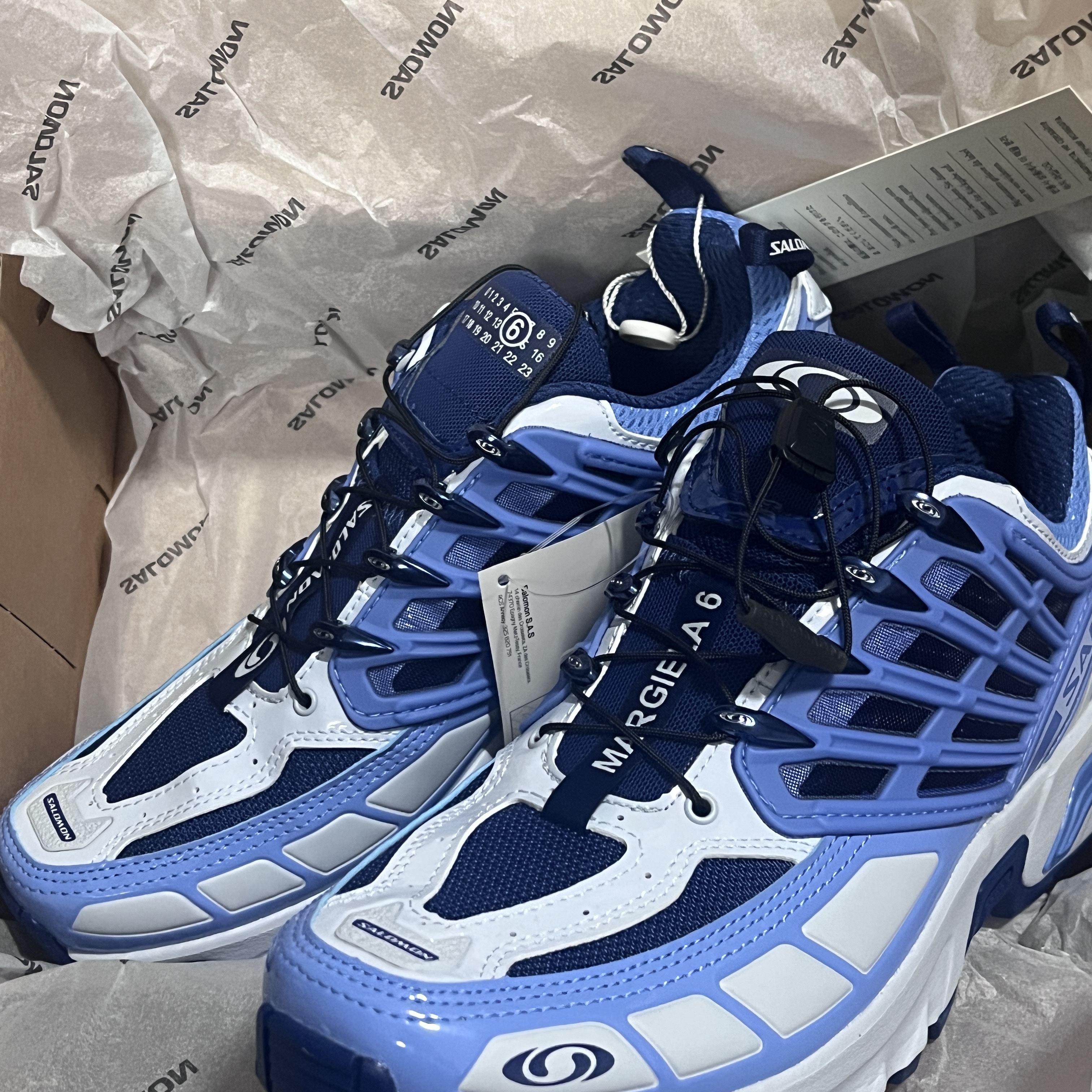 Salomon x MM6 Maison Margiela ACS Pro Light Blue 착용 스타일