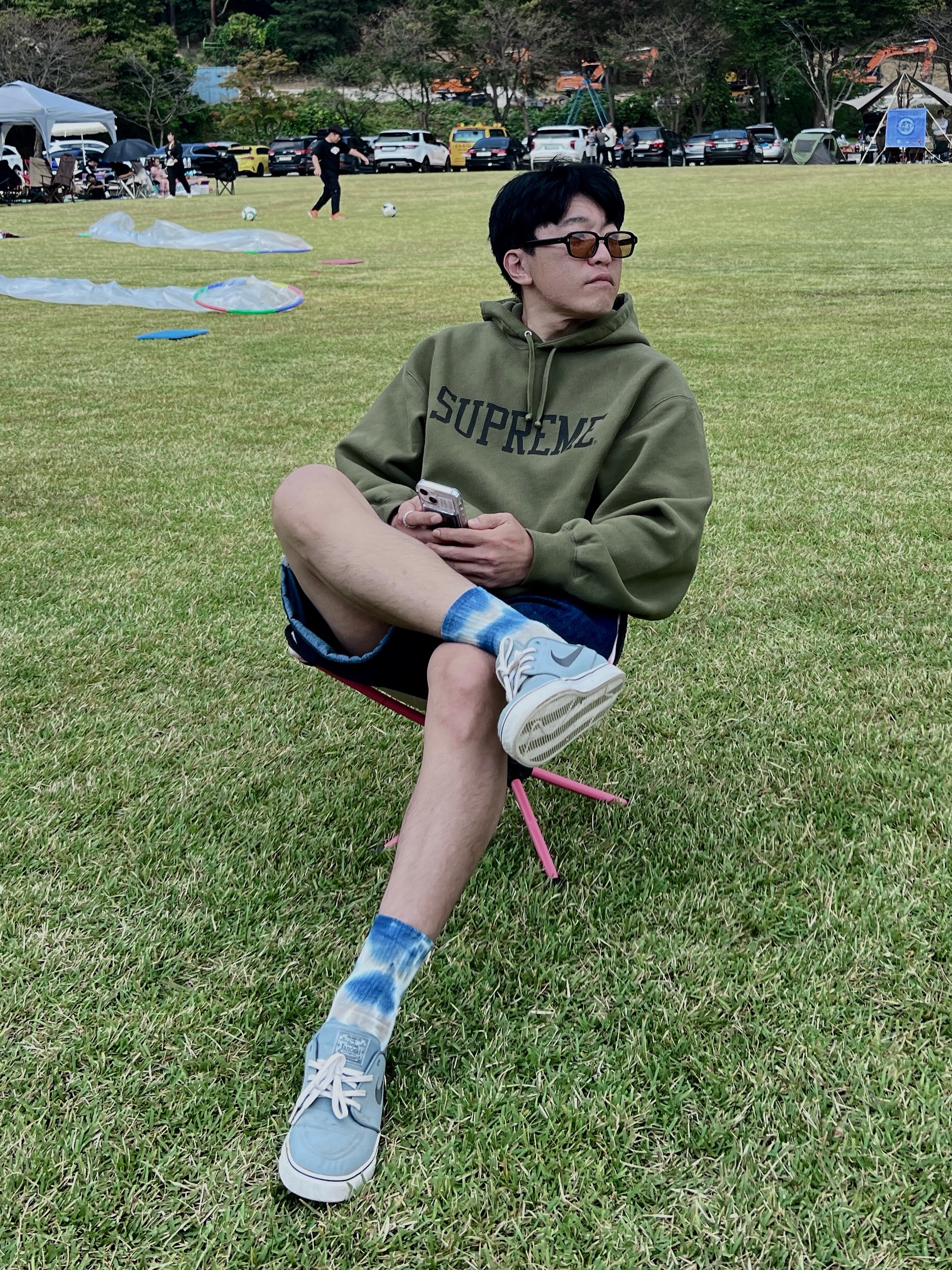 Supreme Varsity Hooded Sweatshirt Dark Olive - 23FW 착용 스타일