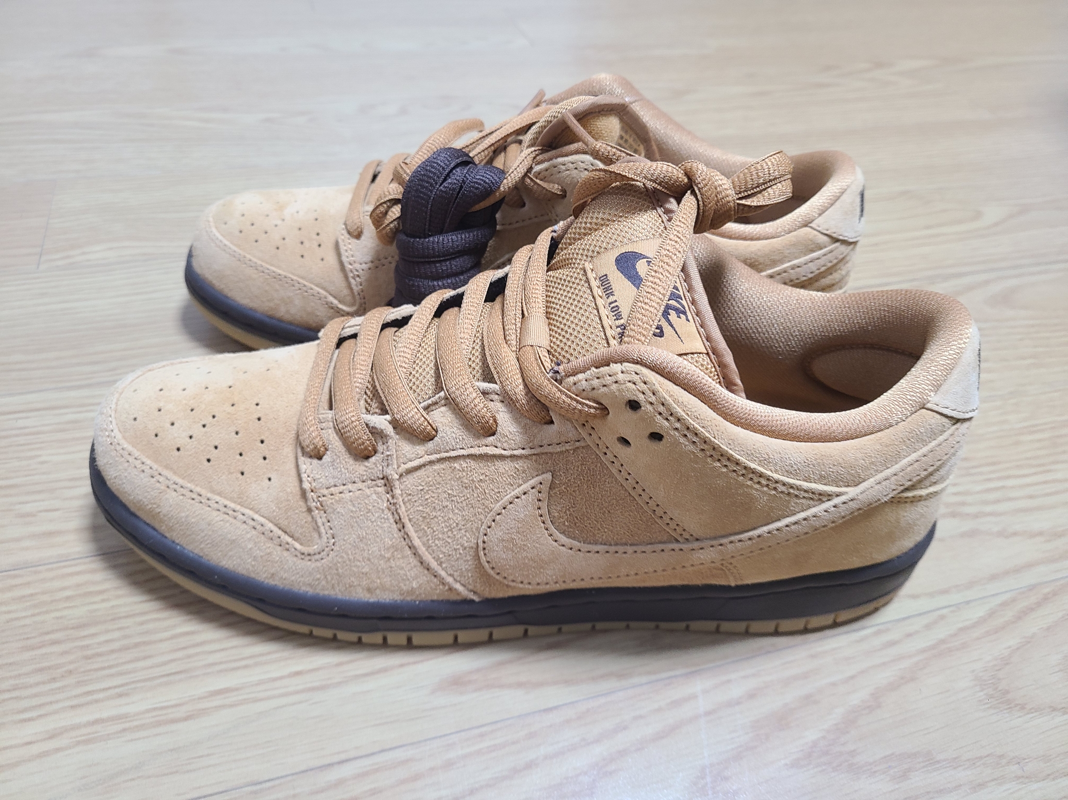 Nike SB Dunk Low Pro Wheat 2023 착용 스타일