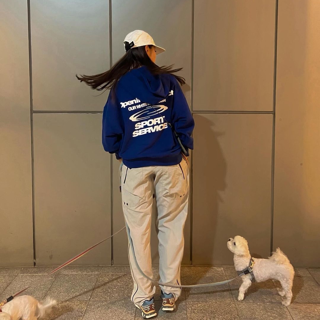 Opening Project Sport Service Hoodie Cobalt Blue 착용 스타일 - 2