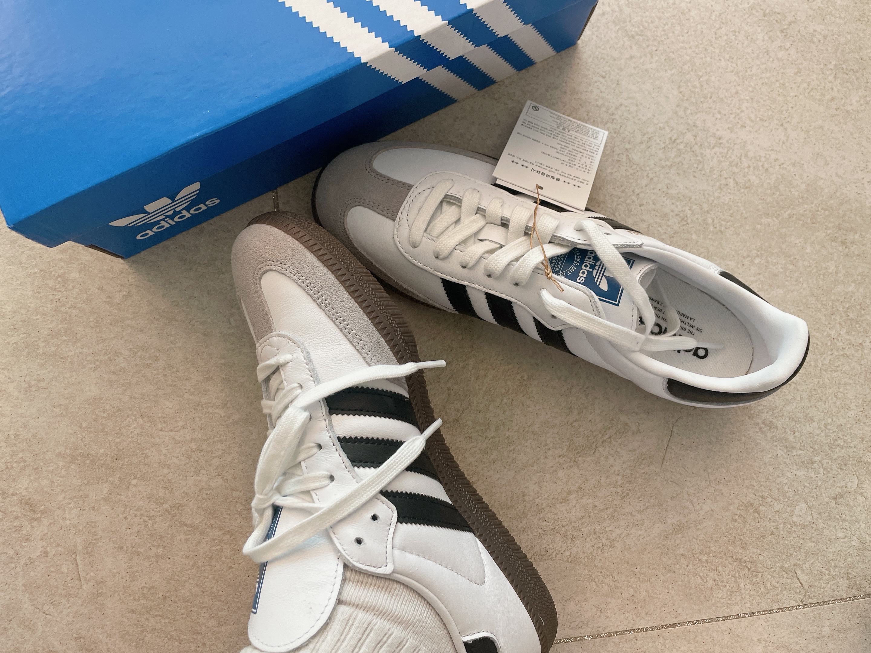 Adidas Samba OG Cloud White 착용 스타일