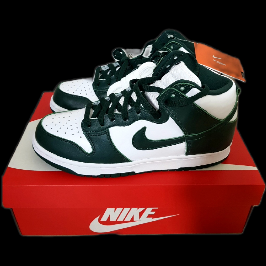 Nike Dunk High SP Spartan Green 착용 스타일