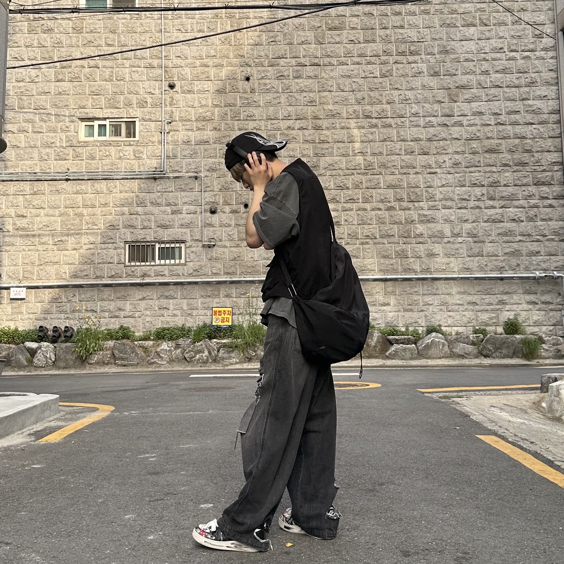 Nike x Peaceminusone Air Force 1 Low Para-Noise, Yeezy Gap Engineered By Balenciaga Flame Cap Black 착용 스타일 - 3