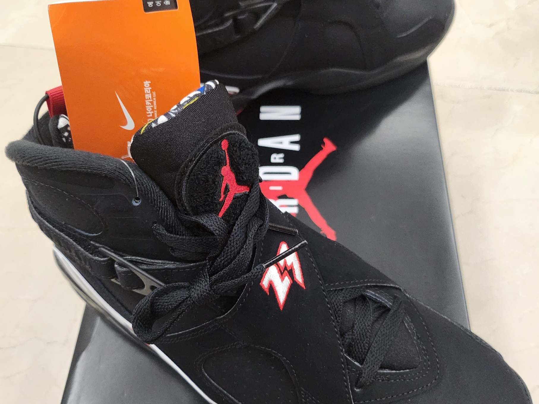 Jordan 8 Retro Playoffs 2023 착용 스타일 - 1