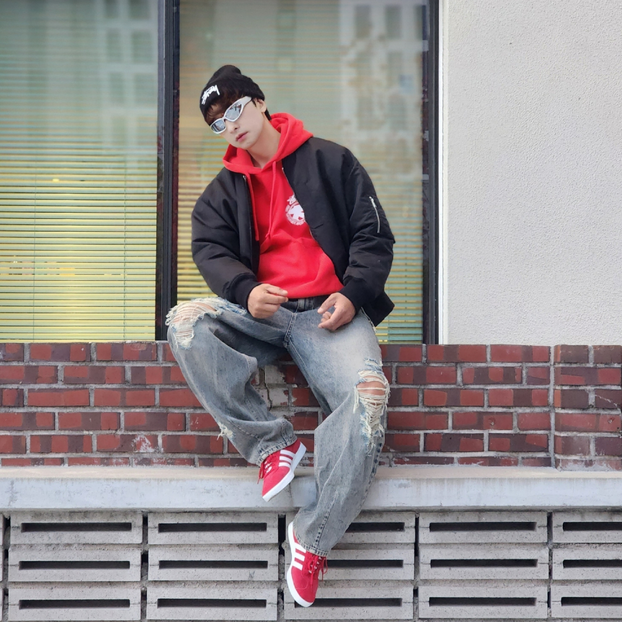 Stussy Big Stock Cuff Beanie Black, Stussy Beach Roots Hoodie Red 착용 스타일 - 7