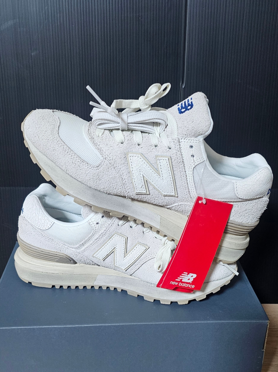 New Balance x Recto 574 Ash Cream Legacy 착용 스타일 - 3