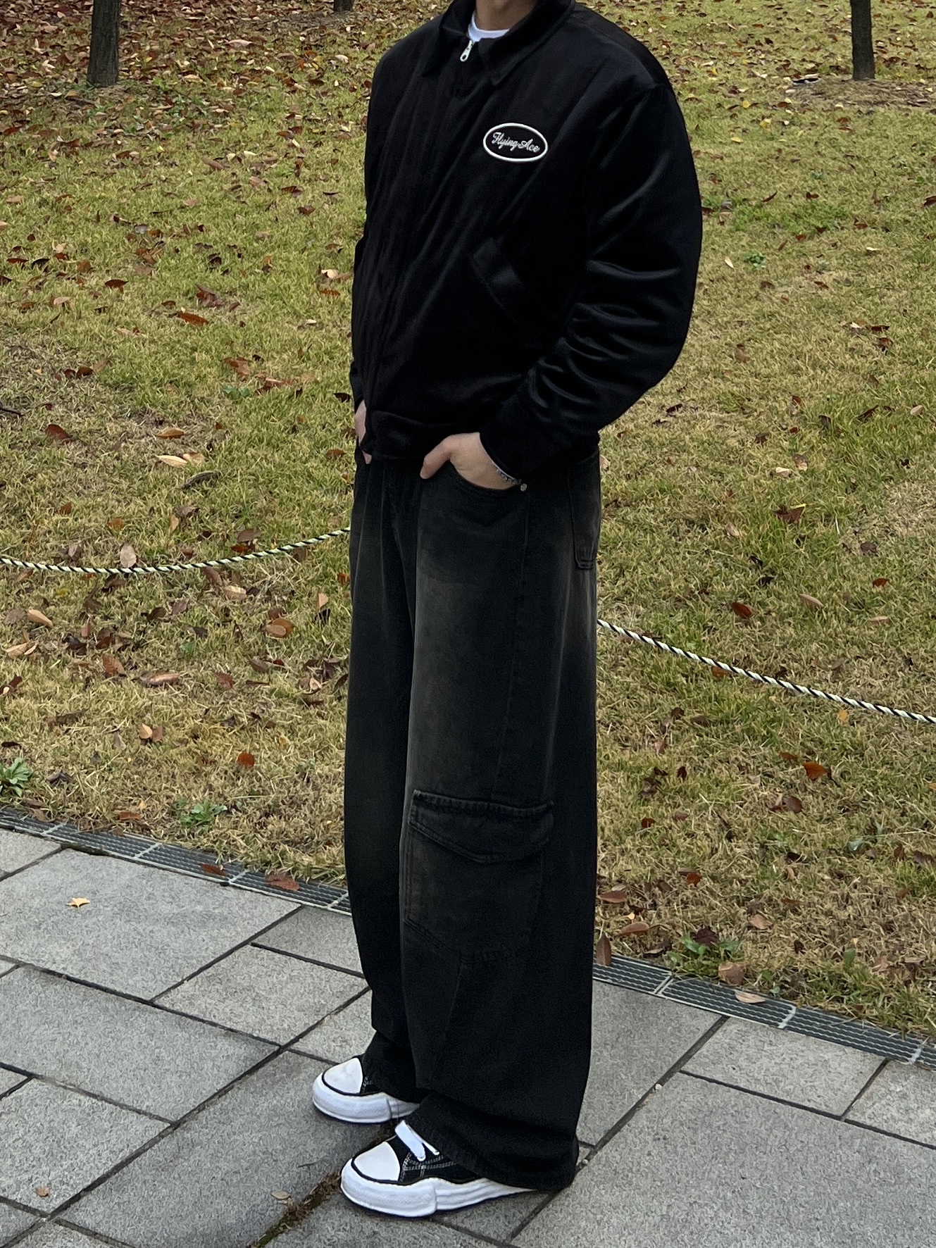 Maison Mihara Yasuhiro Peterson OG Sole Canvas Low Sneakers Black 착용 스타일 - 5