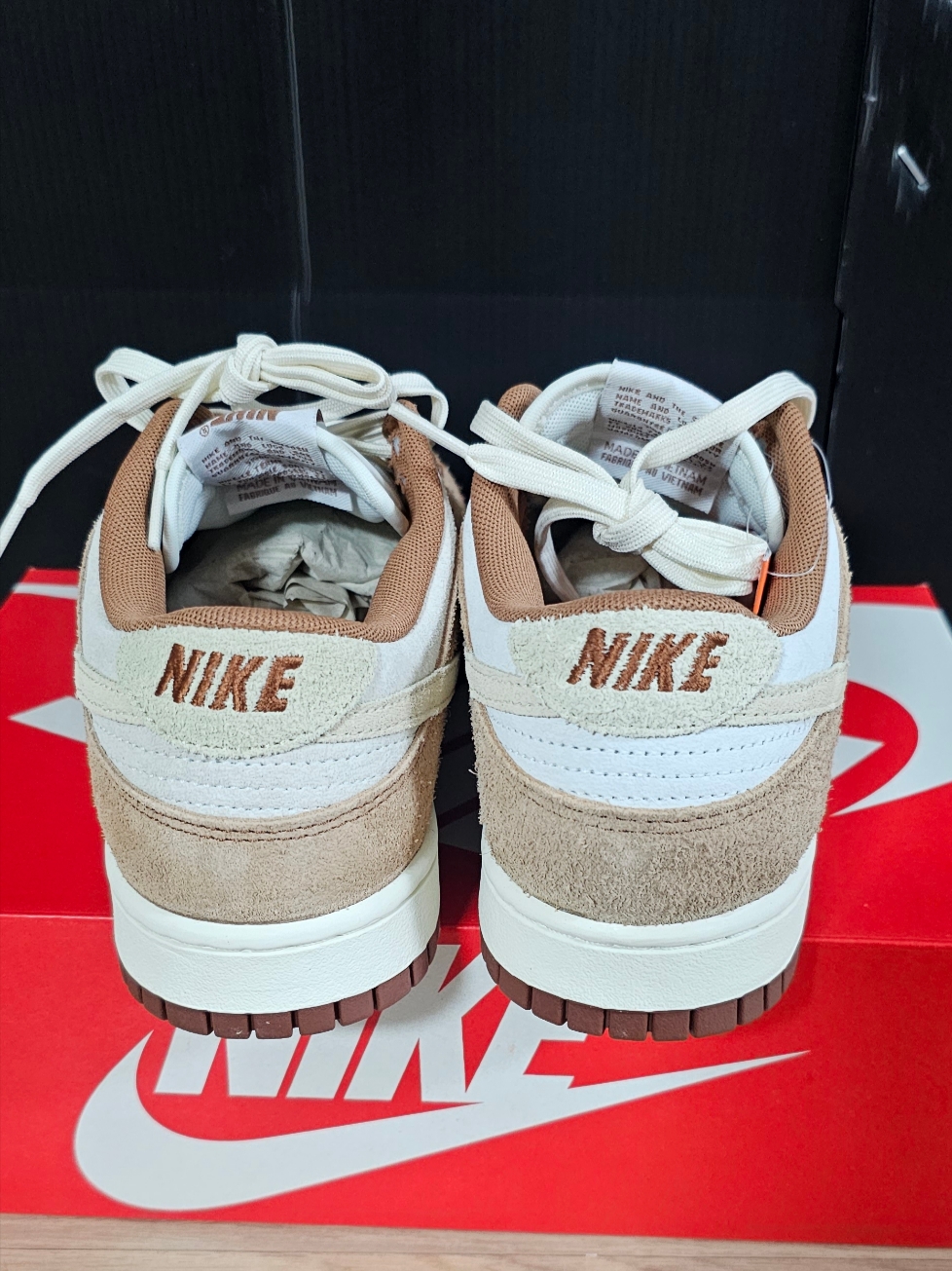 Nike Dunk Low Pro Premium Medium Curry 착용 스타일 - 4
