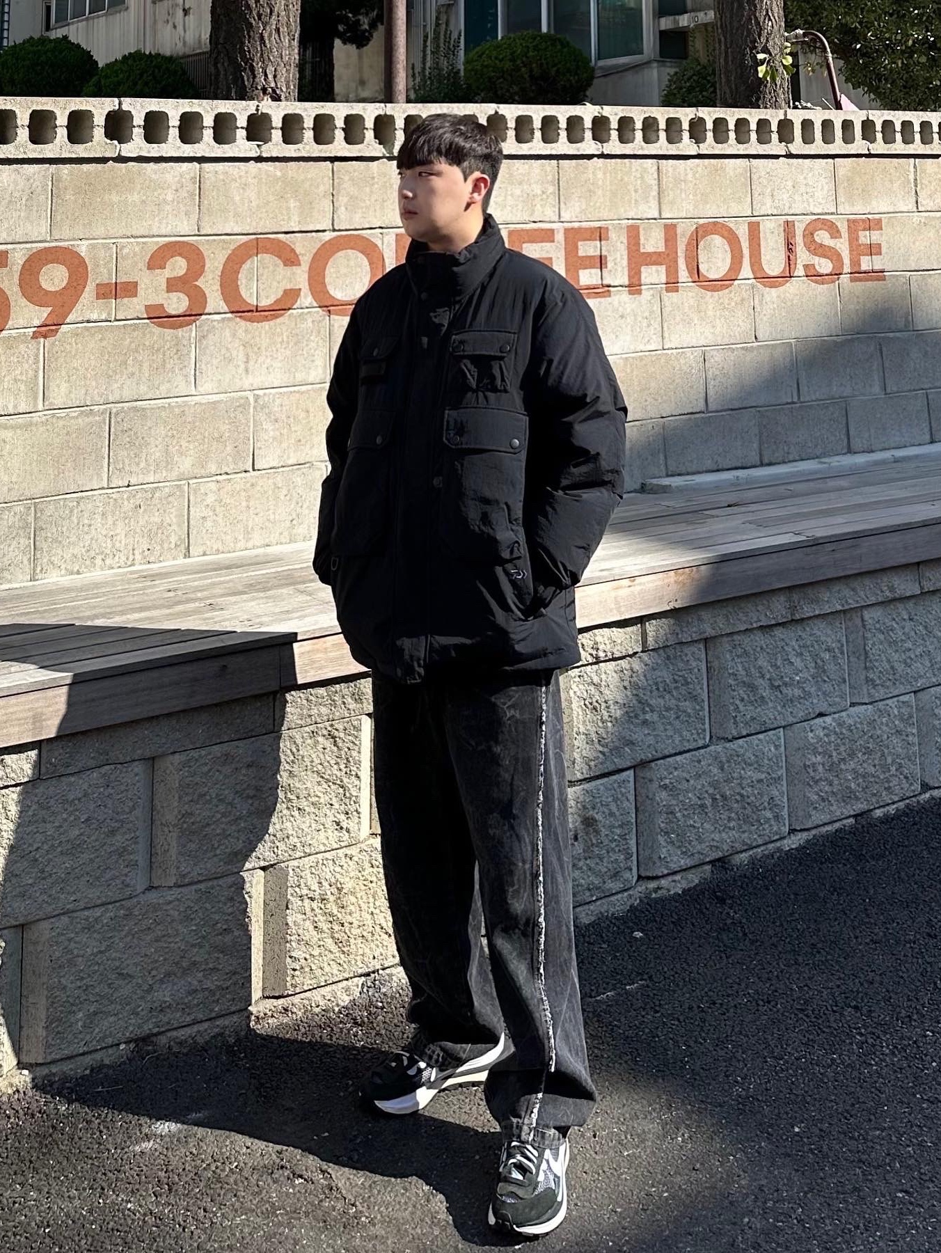 Nike x Sacai VaporWaffle Black White 착용 스타일 - 2