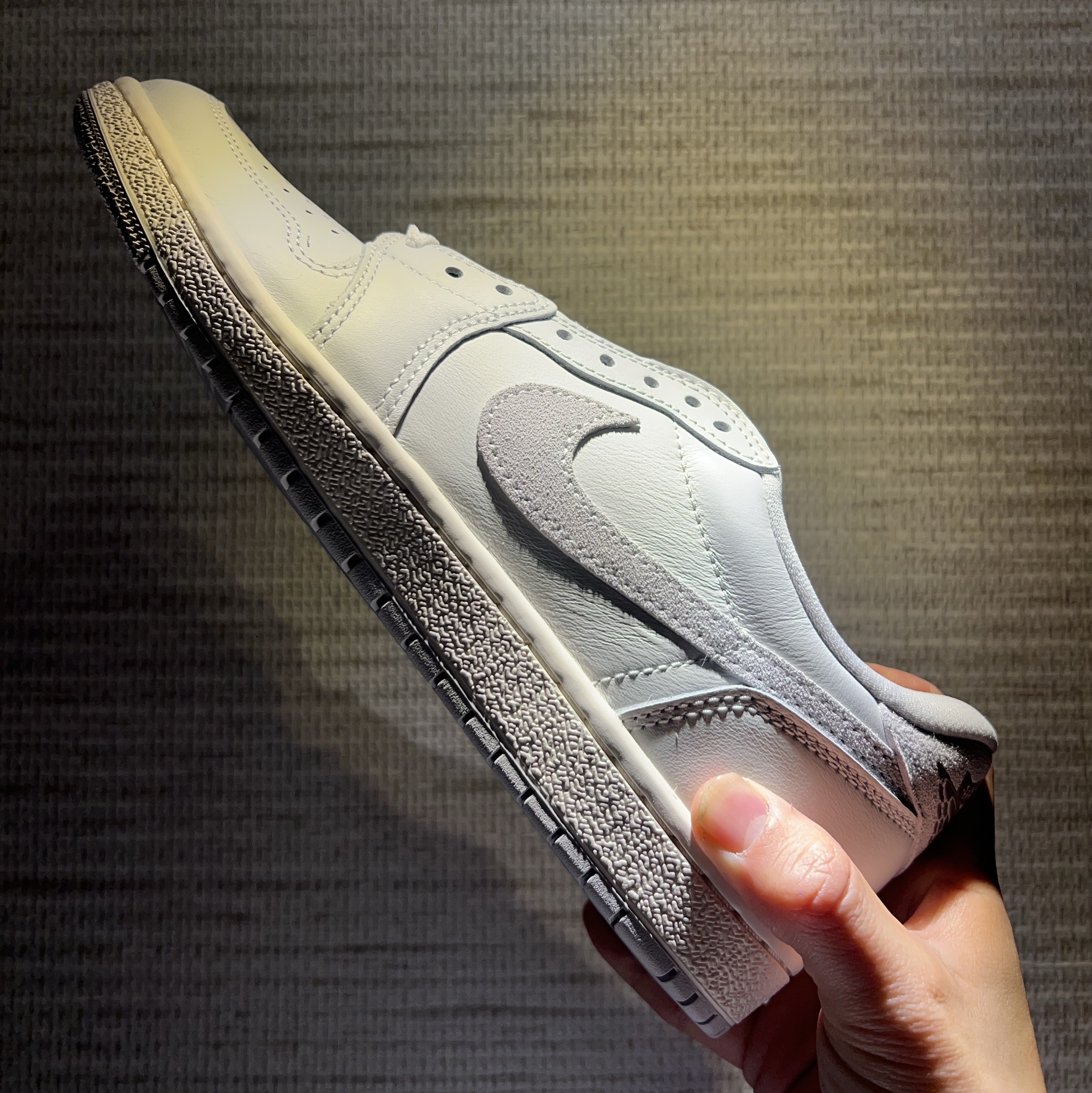 Jordan 1 Low 85 Neutral Grey 착용 스타일