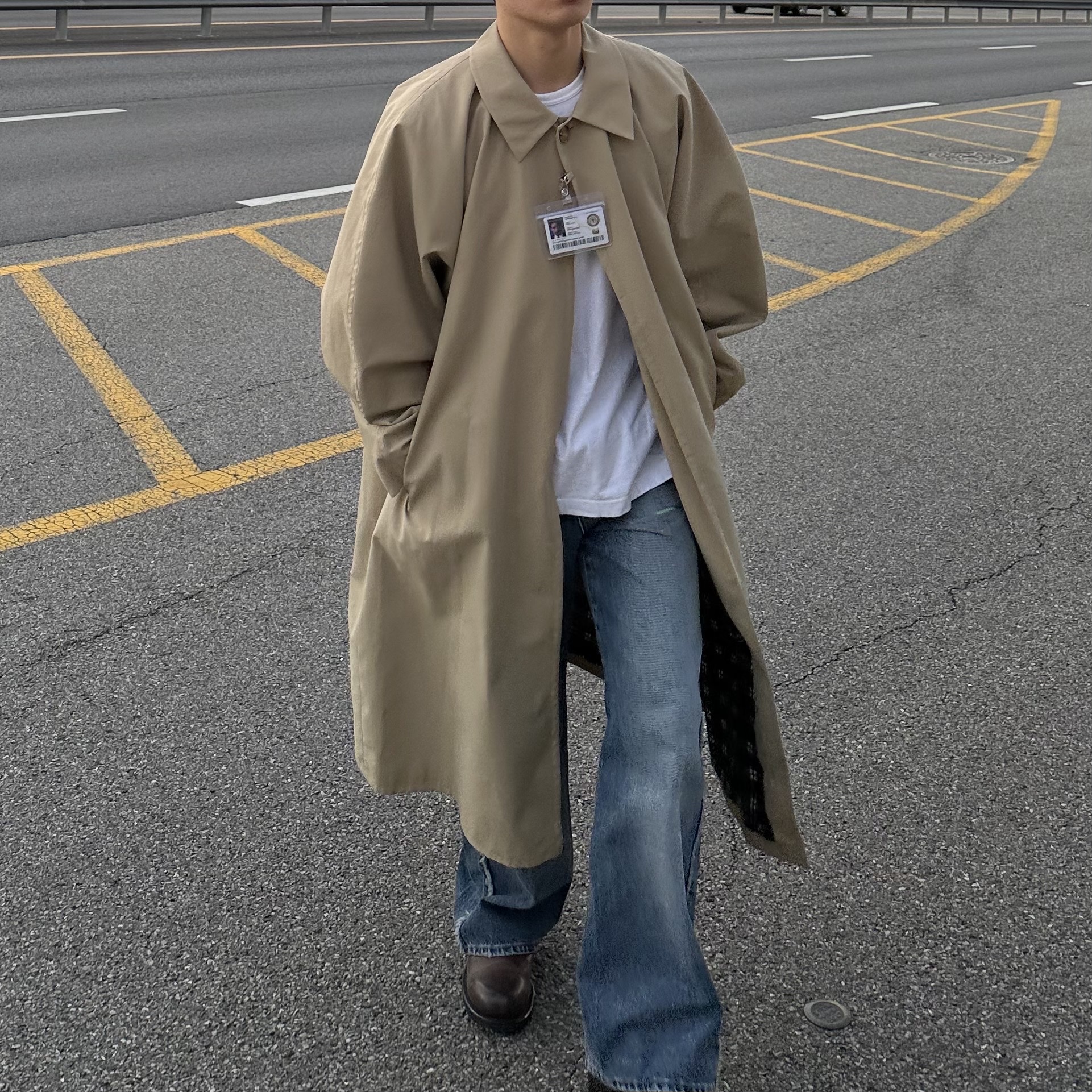 STU Hook Dolman Coat Beige with Name Tag 착용 스타일 - 5
