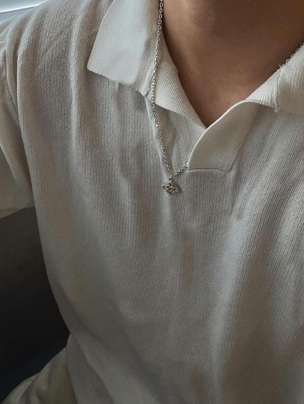 Scudo Shell Drop Plain Necklace Extrabold 착용 스타일 - 1