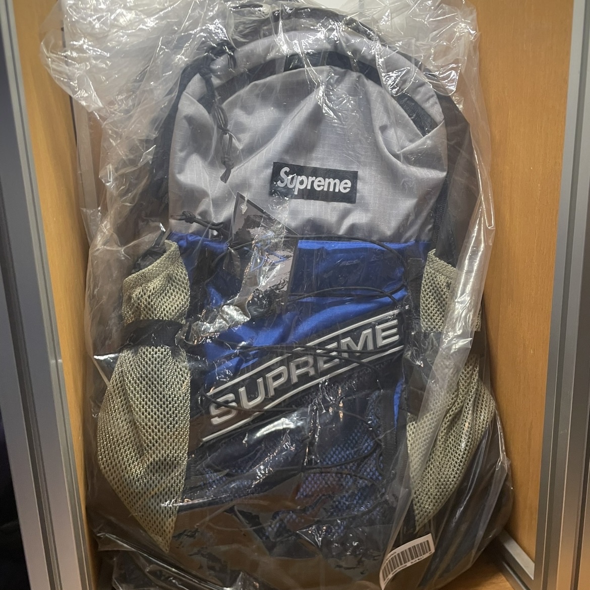 Supreme Backpack Blue - 23FW 착용 스타일