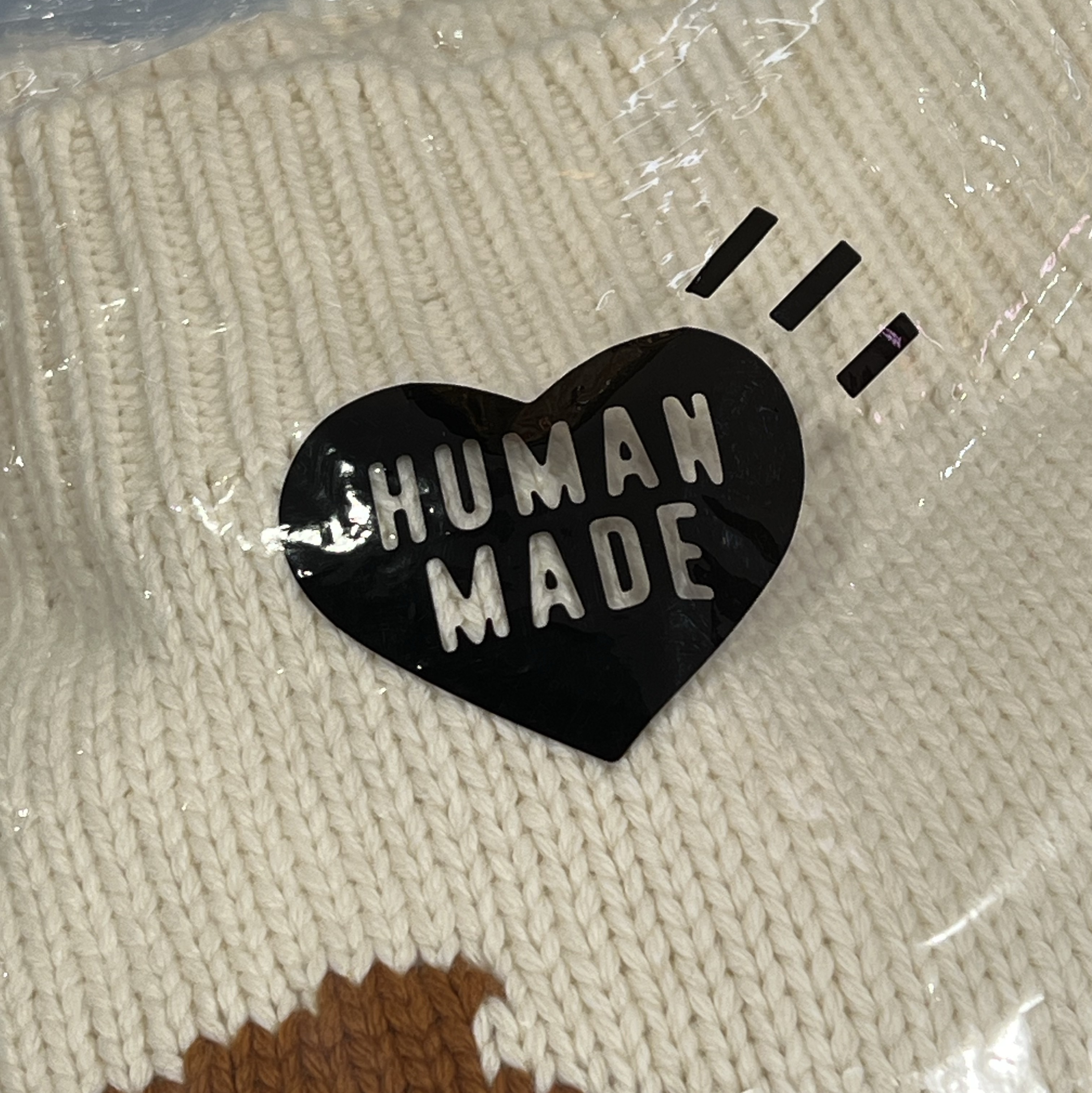 Human Made Dachs Knit Sweater White 착용 스타일 - 4