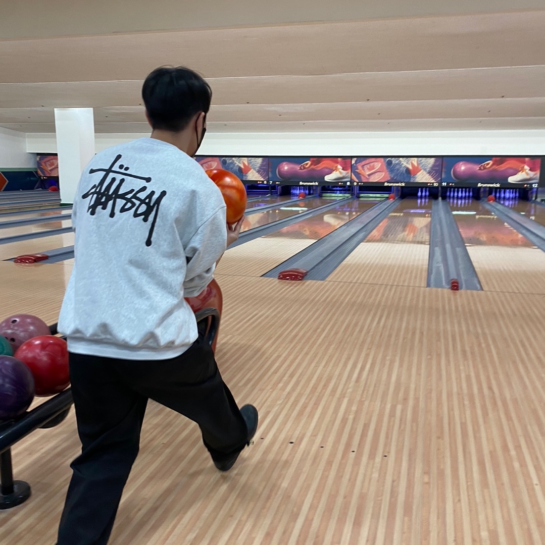 Stussy Basic Stussy Crew Ash Heather 2023 착용 스타일