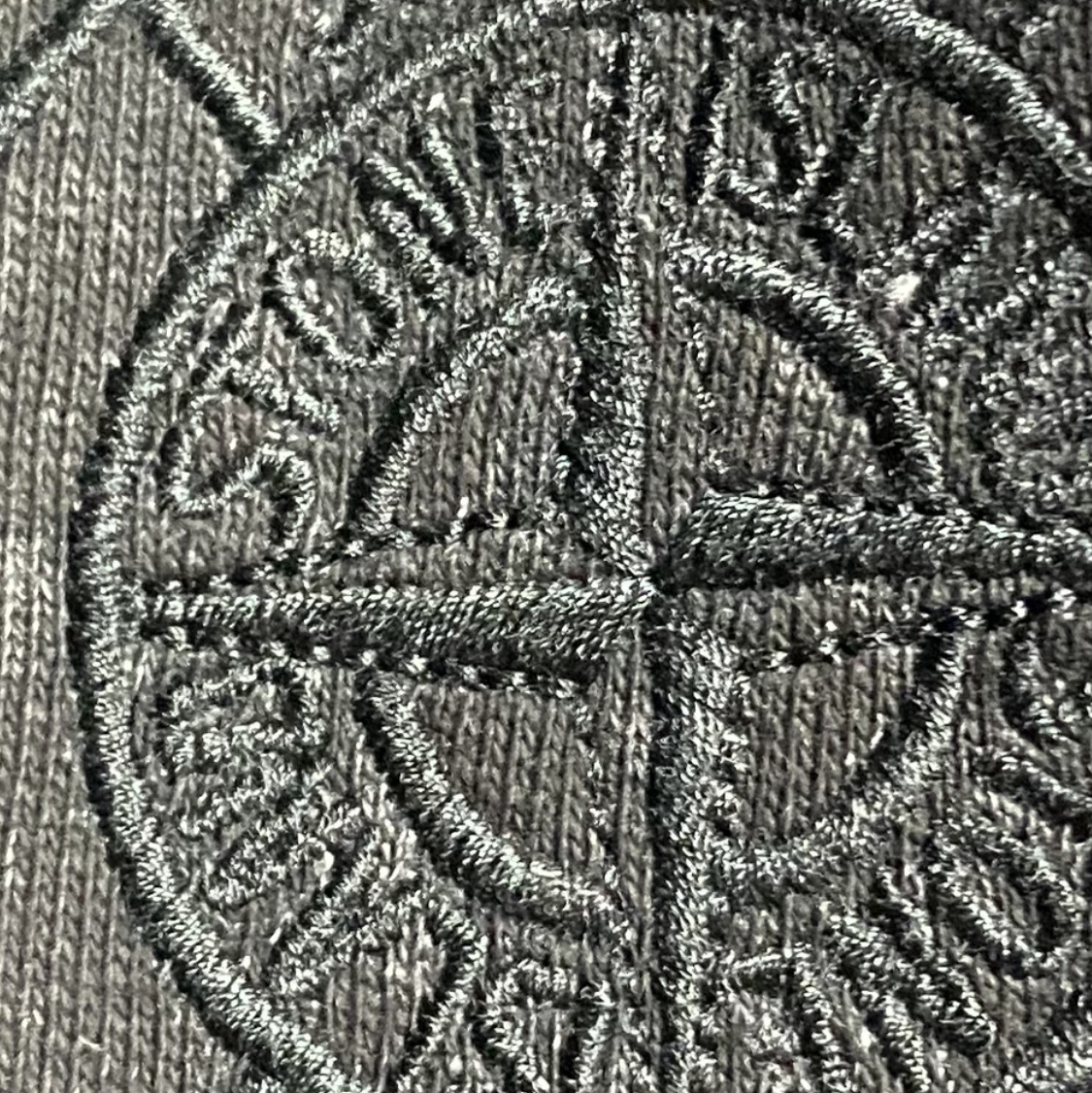 Supreme x Stone Island Hooded Sweatshirt Black - 23FW, Supreme x Stone Island Sweatpant Black - 23FW 착용 스타일 - 5