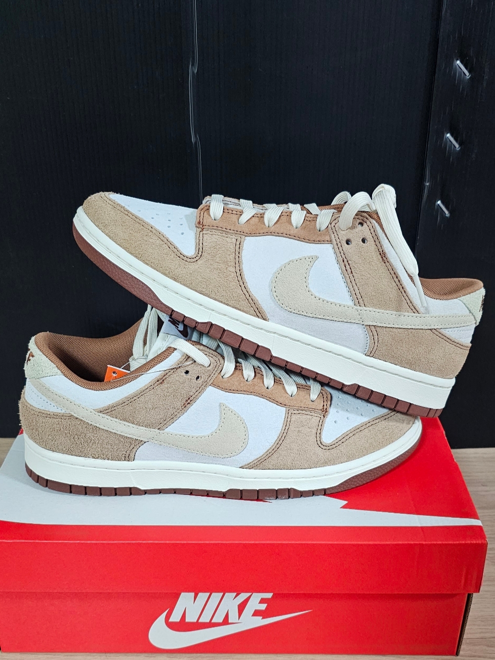 Nike Dunk Low Pro Premium Medium Curry 착용 스타일 - 2