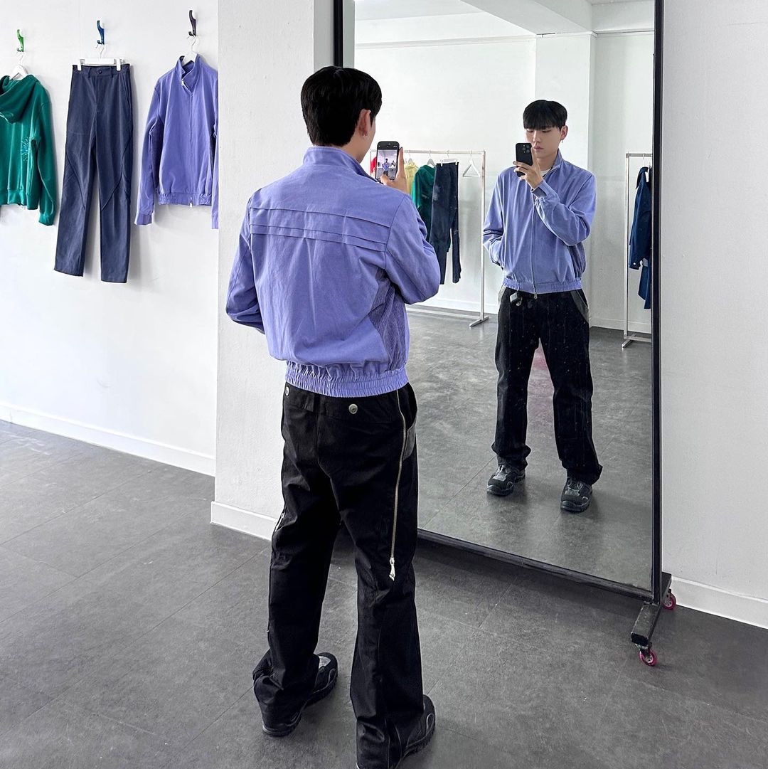 Curated Parade Austin Trousers Black 착용 스타일