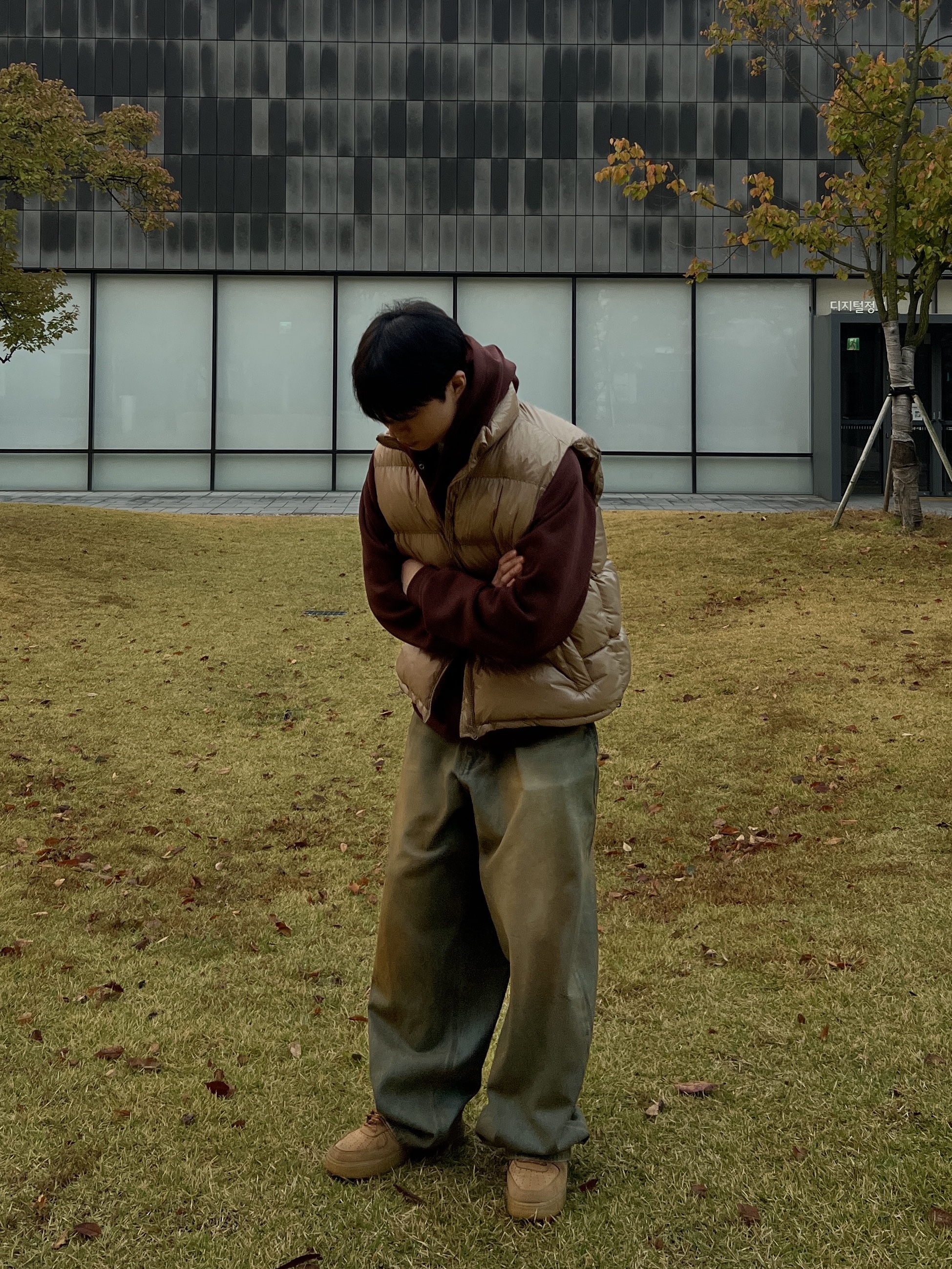 Nike Air Force 1 '07 WB Flax 착용 스타일 - 5