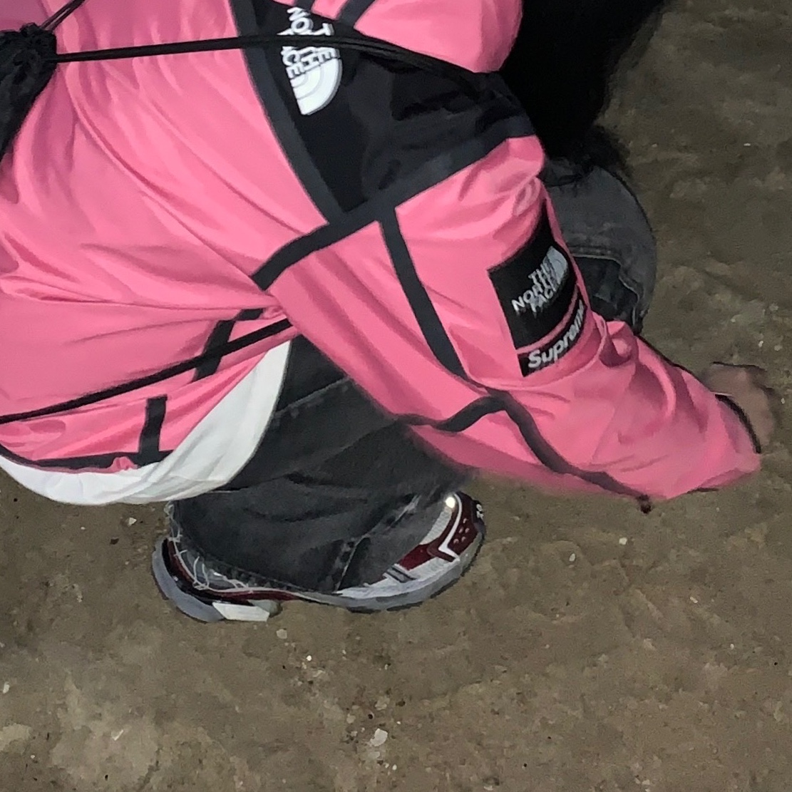 Supreme x The North Face Summit Series Outer Tape Seam Jacket Pink - 21SS, Thug Club Double Knee Laser Denim Pants Black 착용 스타일 - 2