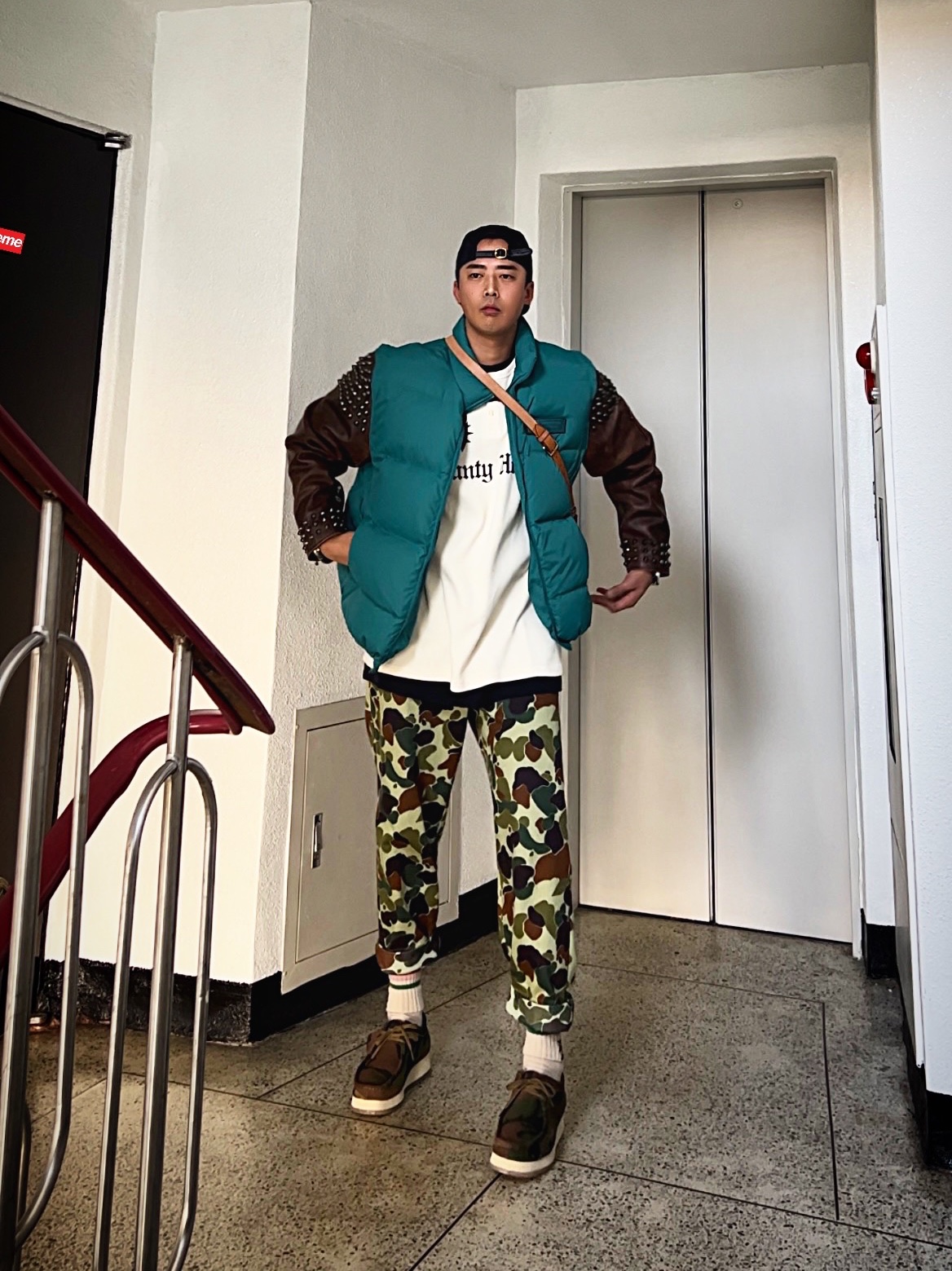 Supreme x Bounty Hunter Thermal Henley L/S Top Natural - 23FW, Jordan x Off-White S/S Top Forest Green Black - US/EU 착용 스타일 - 2
