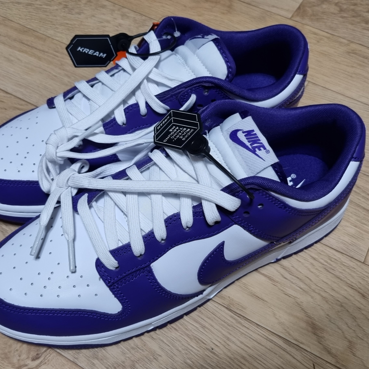 Nike Dunk Low Retro Championship Court Purple 착용 스타일