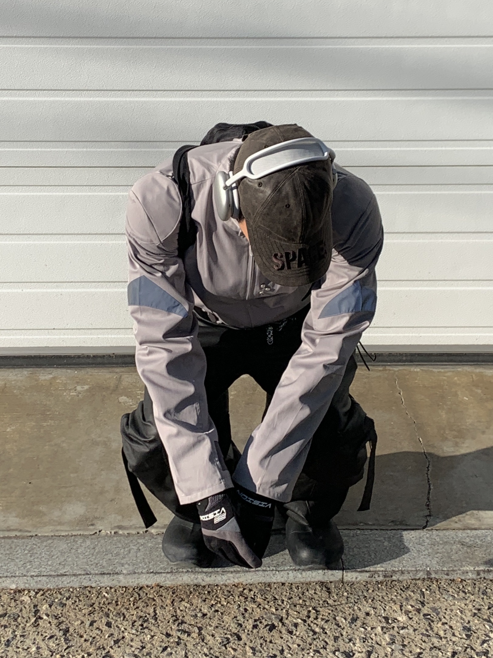 Apple AirPods Max Lightning Silver (Korean Ver.), Our Legacy Slim Backpack Black Dense Liquid Nylon 착용 스타일 - 3