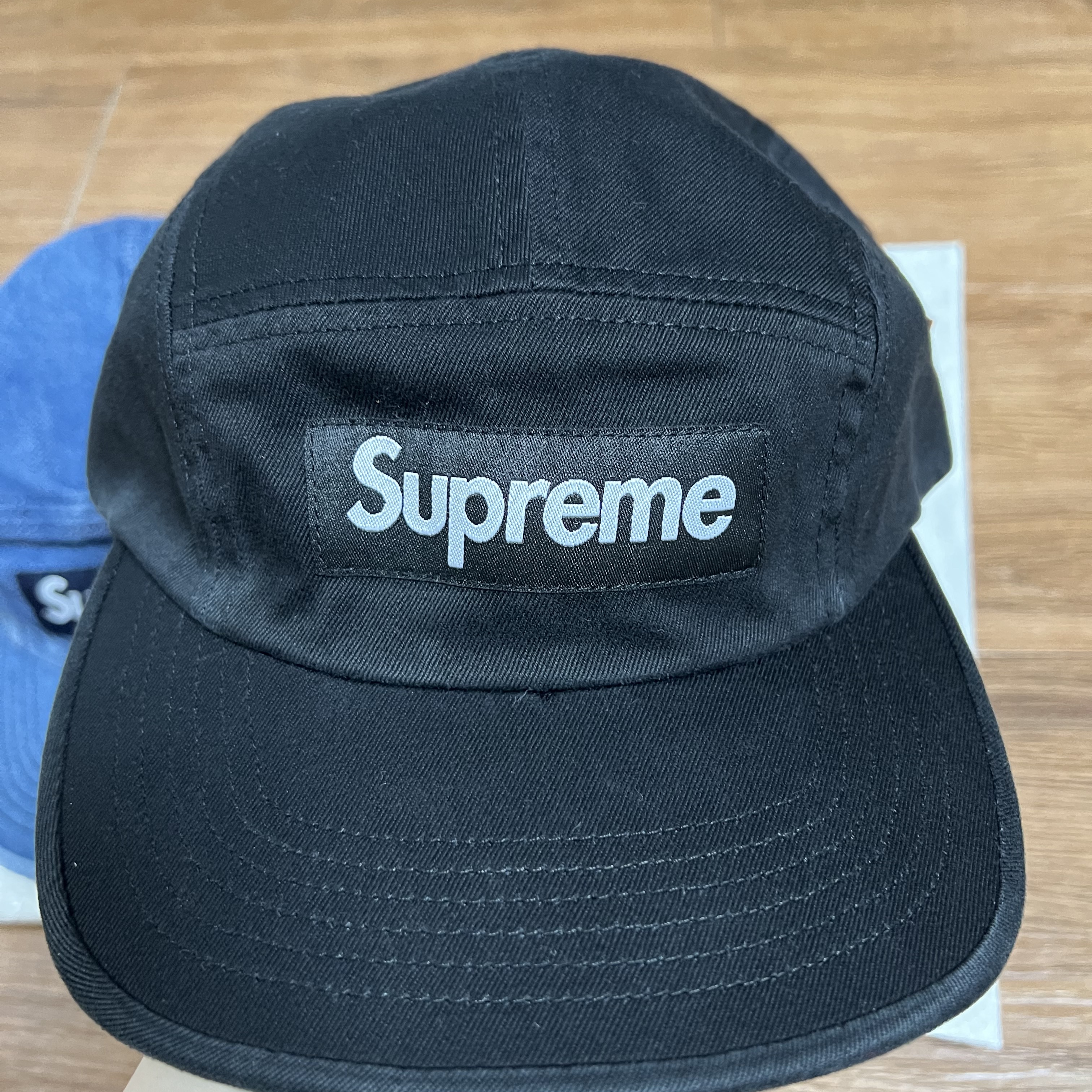 Supreme Washed Chino Twill Camp Cap Black 착용 스타일