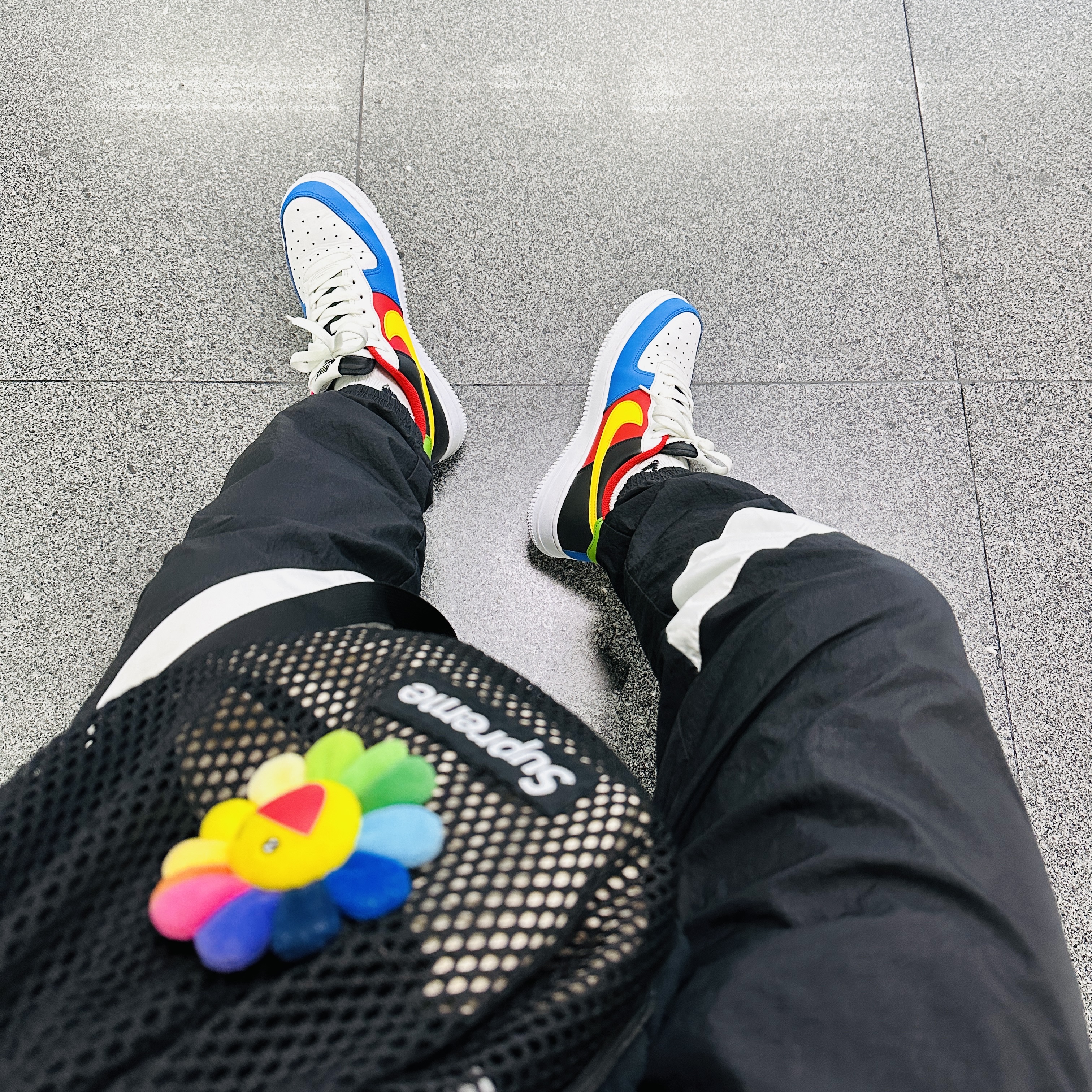 Nike x UNO Air Force 1 '07 QS White Yellow Zest, Supreme Mesh Small Backpack Black - 23SS 착용 스타일