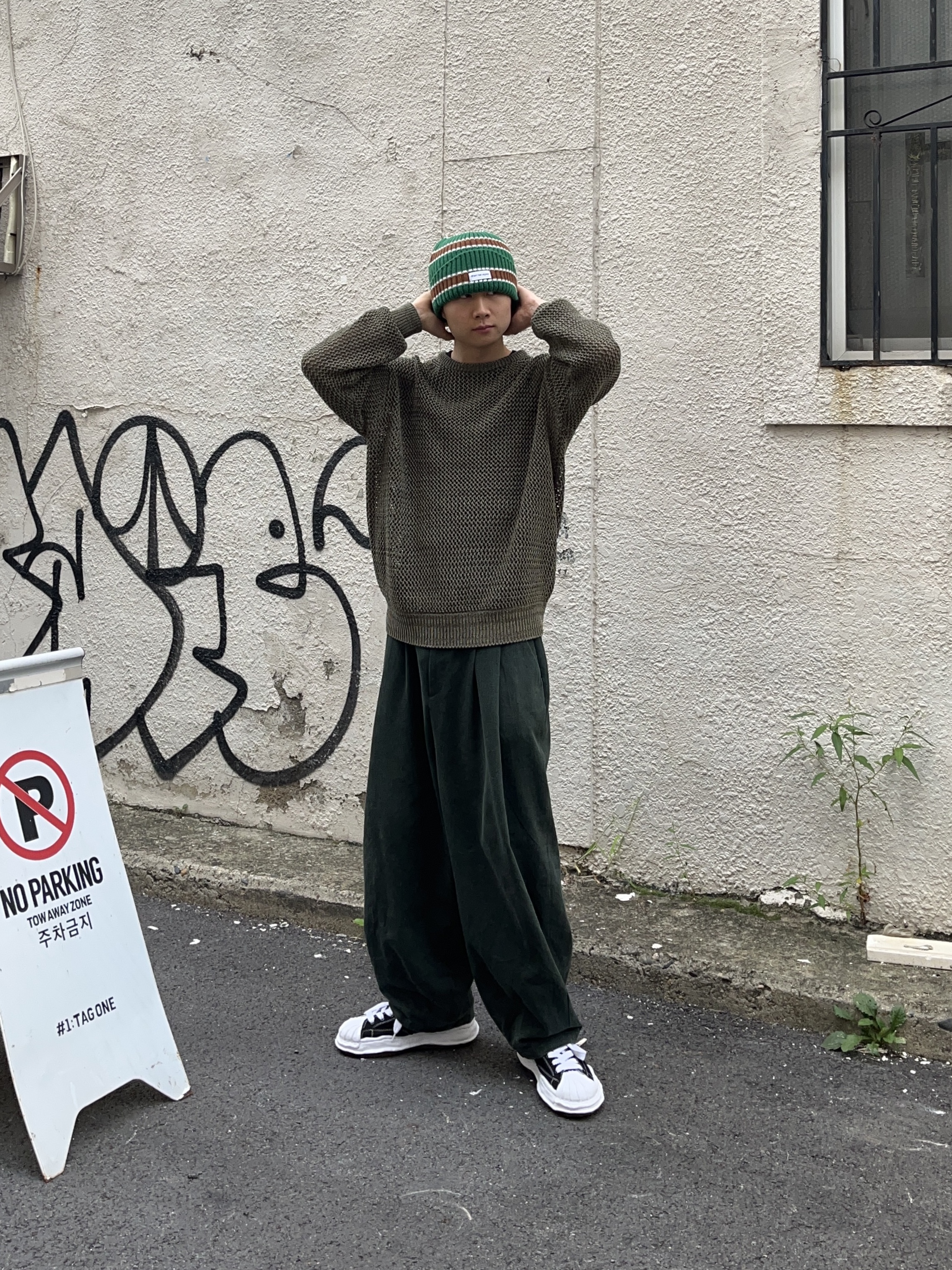 Maison Mihara Yasuhiro Blakey OG Sole Canvas Low-top Sneakers Black White 착용 스타일