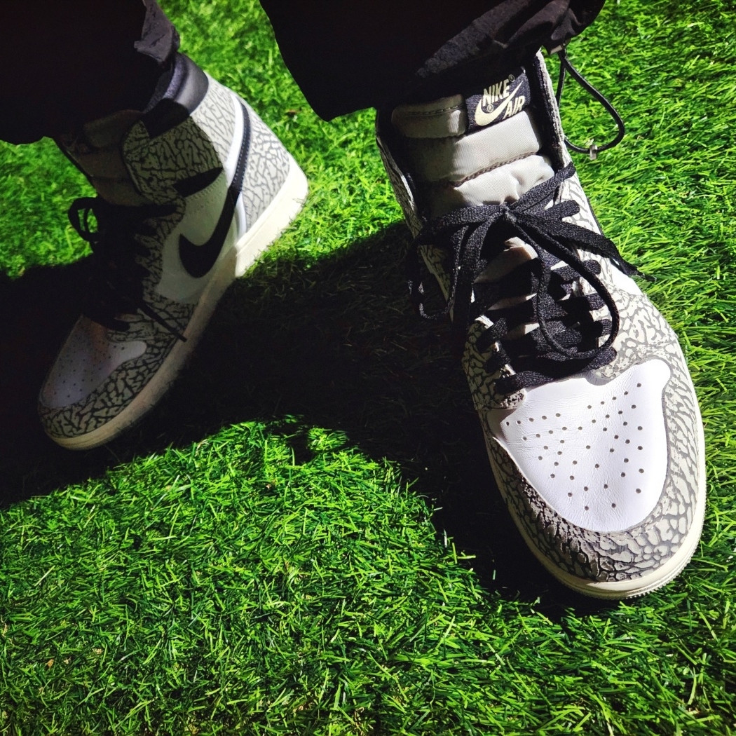 Jordan 1 Retro High OG White Cement, Nike NSW Big Swoosh Woven Jacket Black - Asia 착용 스타일 - 4