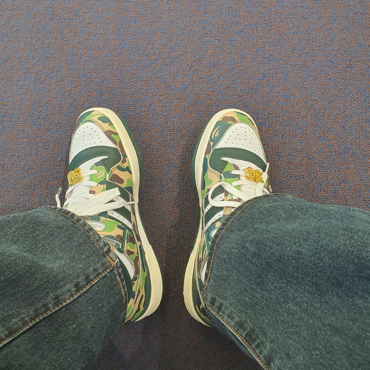 Adidas x BAPE Forum 84 Low Green Camo 착용 스타일 - 1