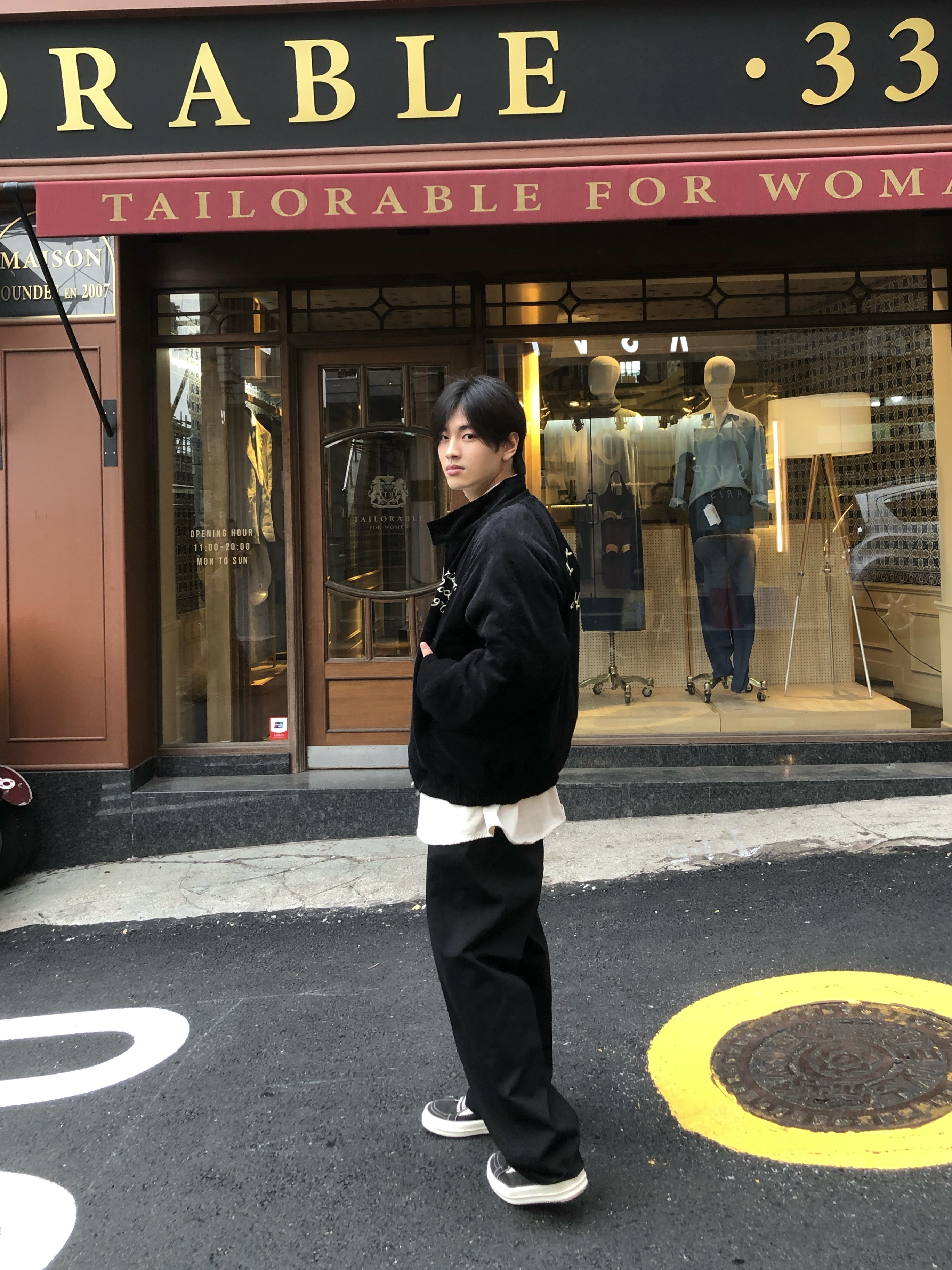 Rick Owens Drkshdw Suede Vintage Sneakers Dark Dust Pearl Milk White 착용 스타일 - 1