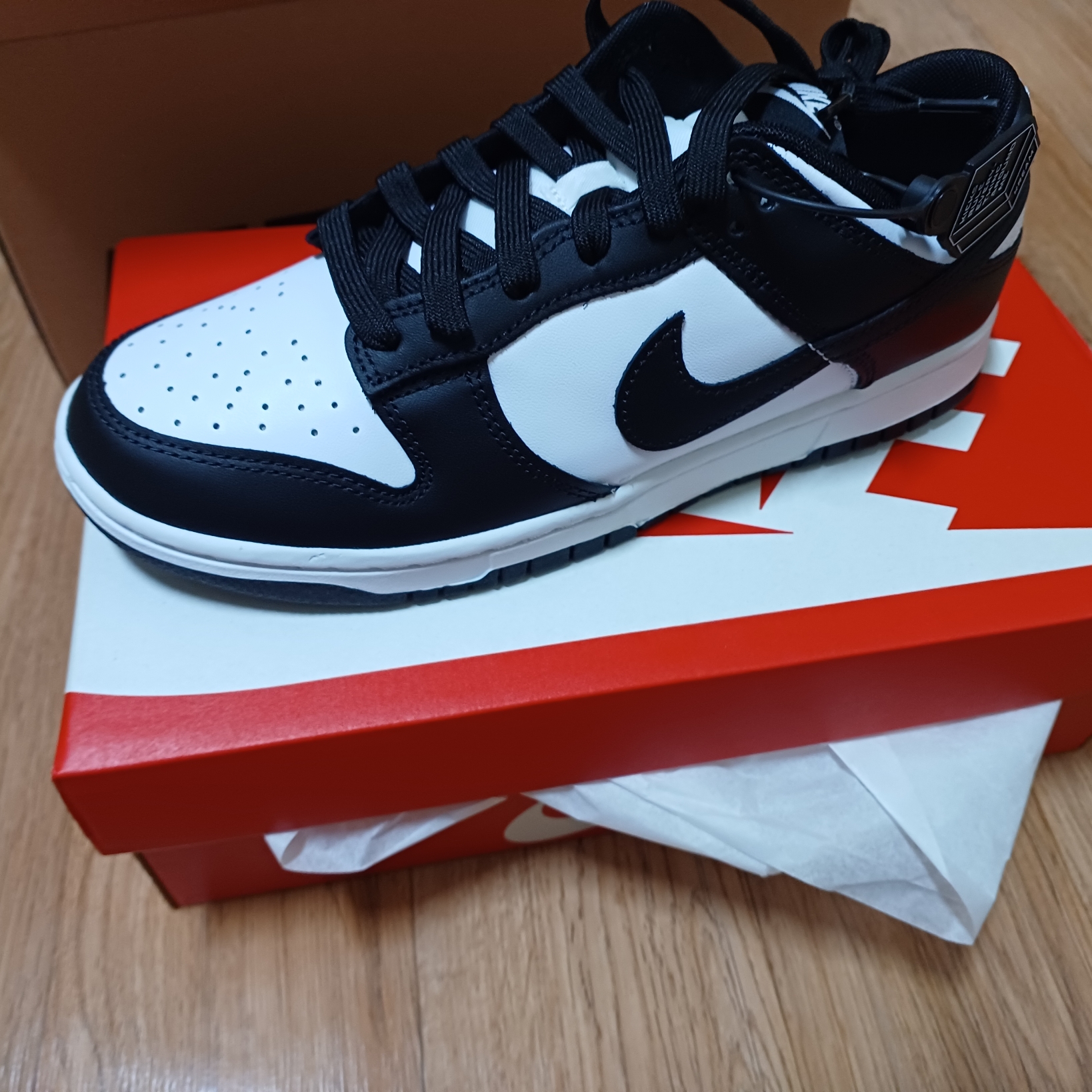 Nike Dunk Low Retro Black 착용 스타일