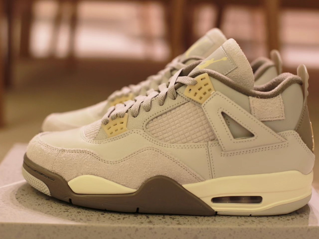 Jordan 4 Retro SE Craft 착용 스타일 - 1