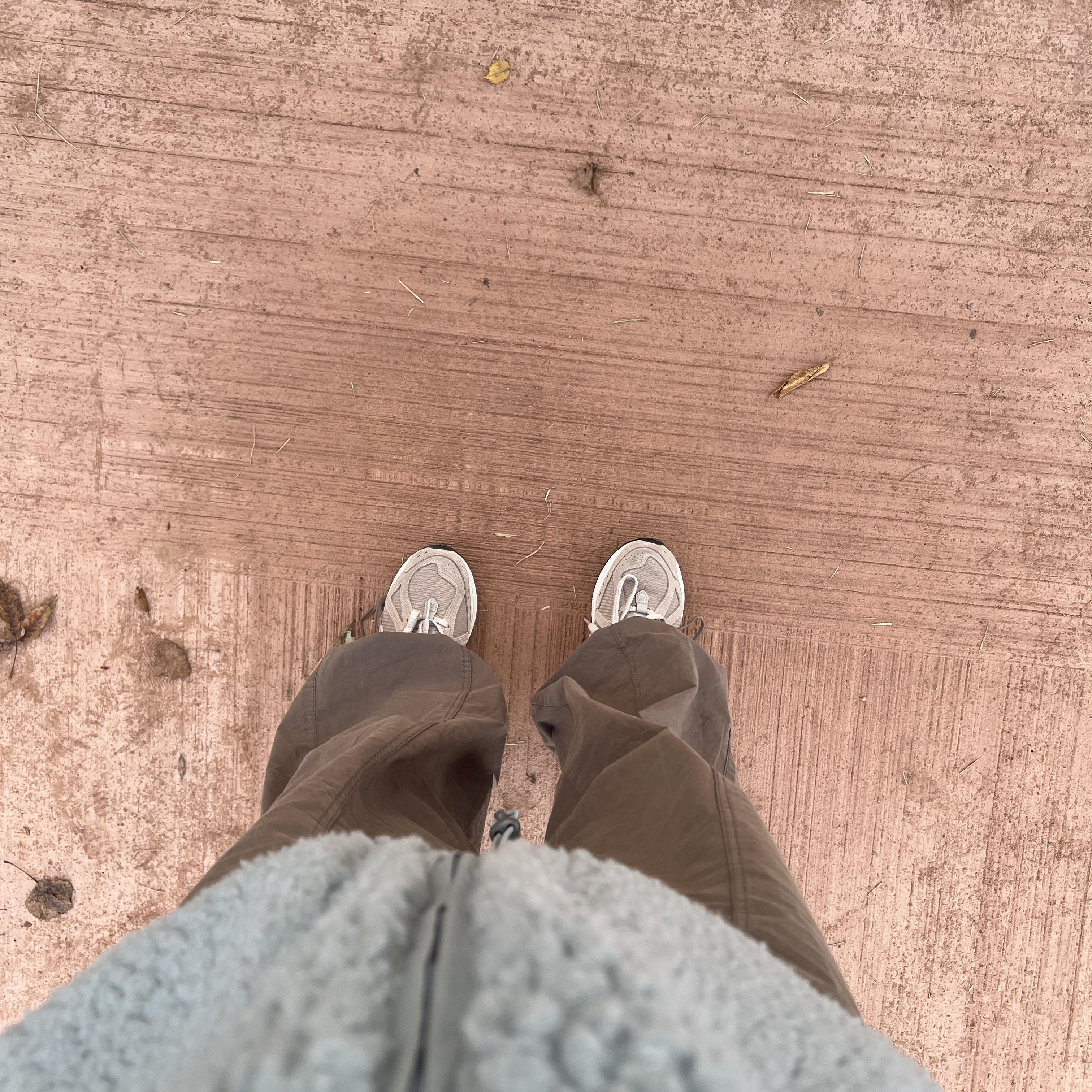 New Balance 1906R Mindful Grey 착용 스타일 - 2