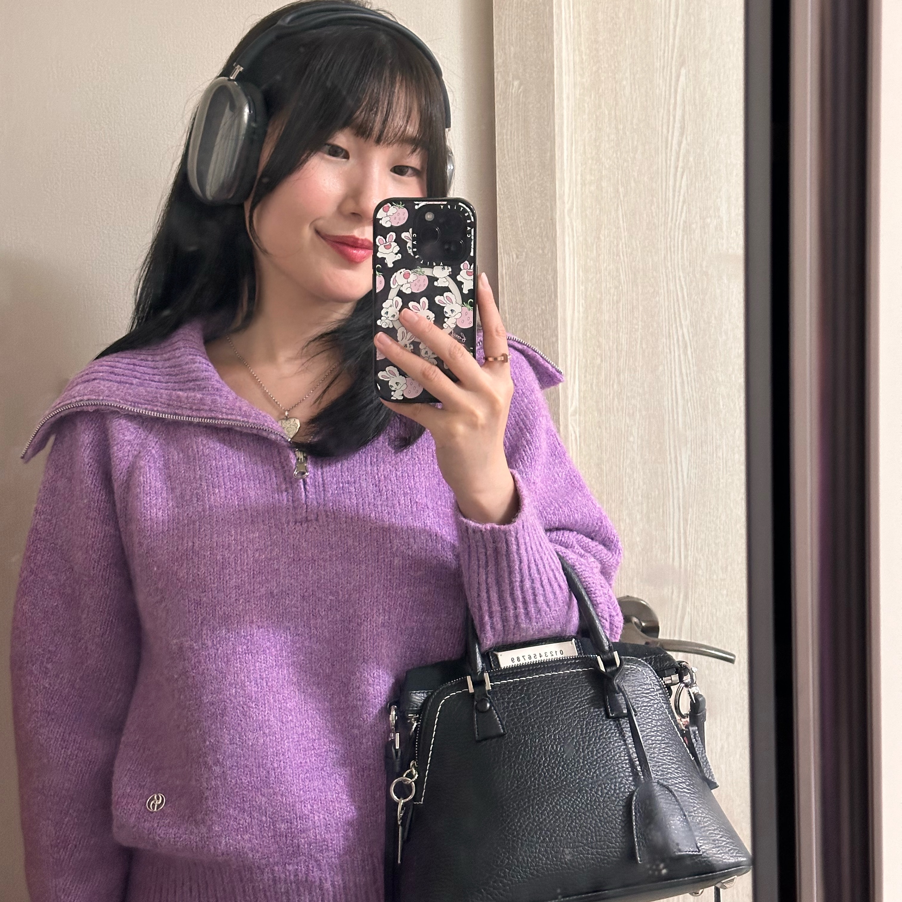Apple AirPods Max Lightning Space Gray (Korean Ver.), Gucci Blind for Love Necklace Silver 착용 스타일 - 1