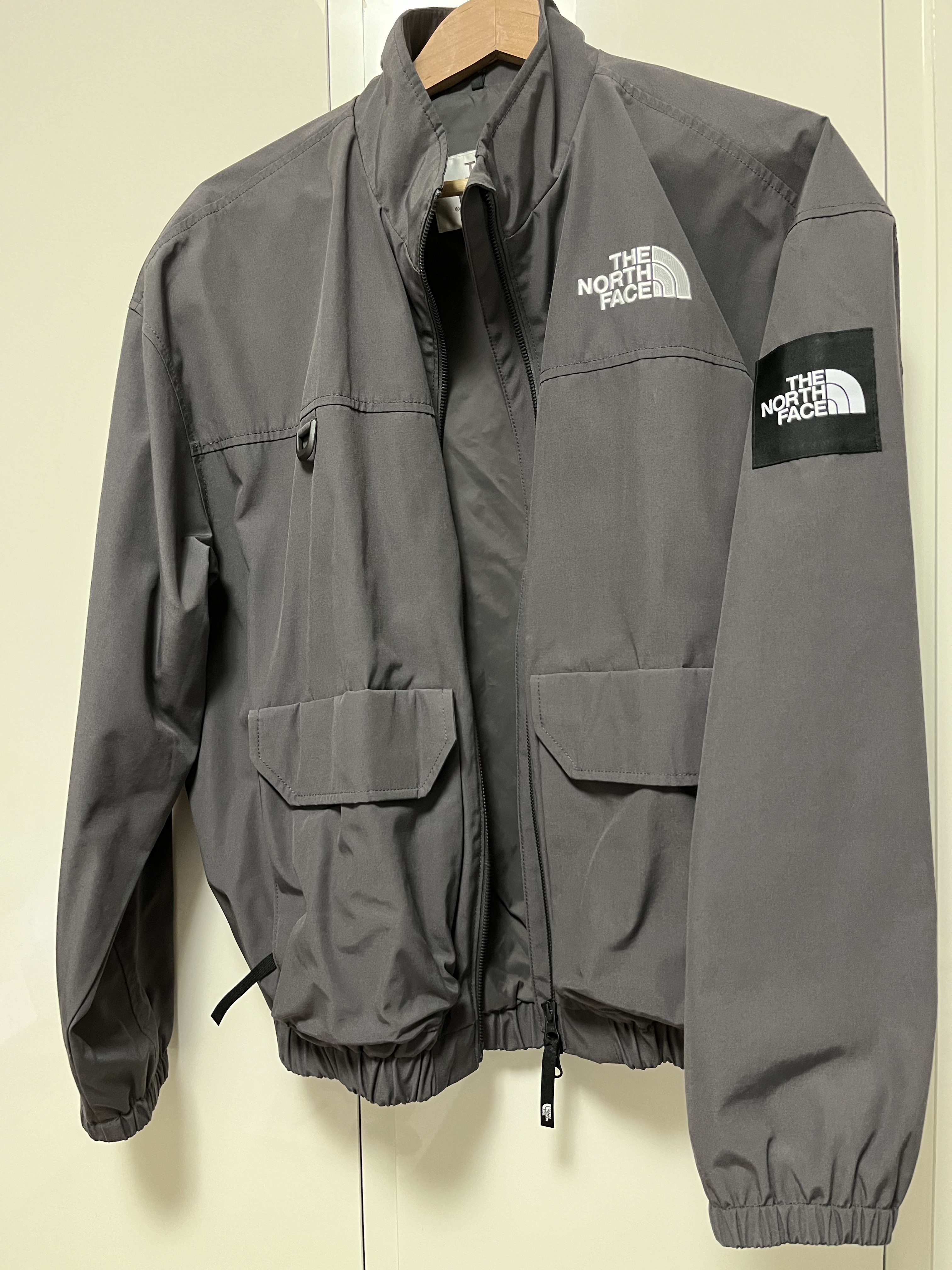 The North Face White Label Neilton Jacket Dark Gray 착용 스타일