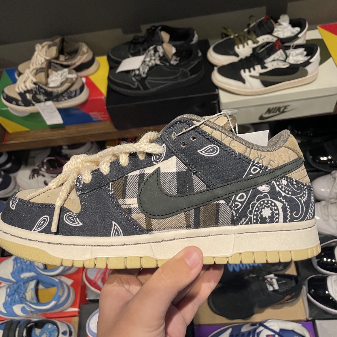 Nike x Travis Scott SB Dunk Low 착용 스타일
