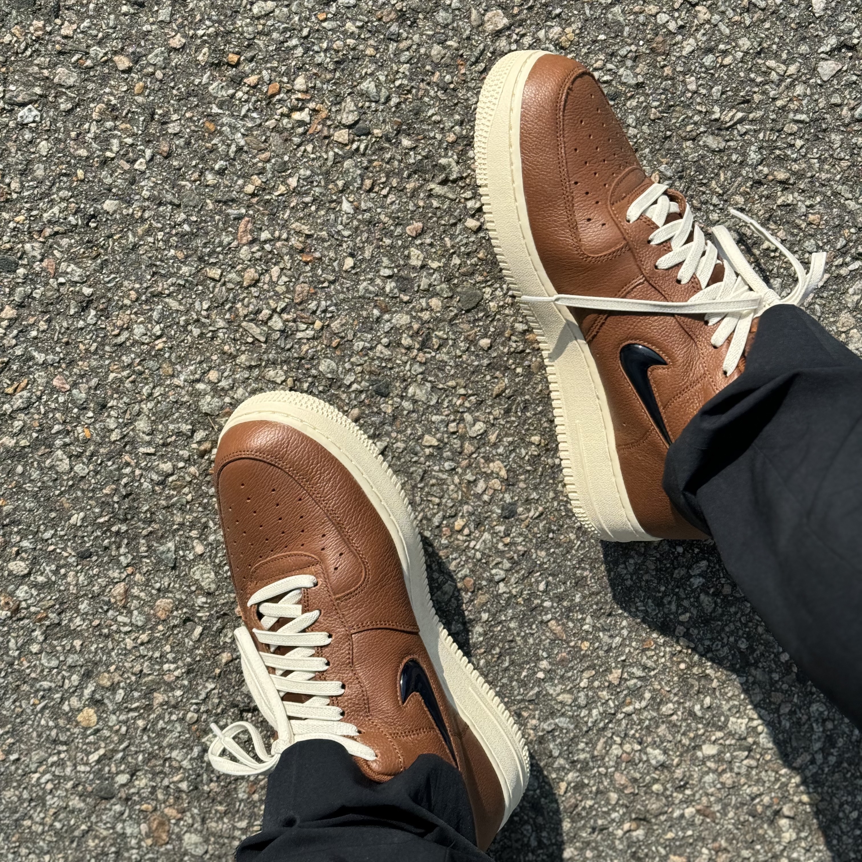 Nike Air Force 1 '07 PRM Vintage Pecan 착용 스타일